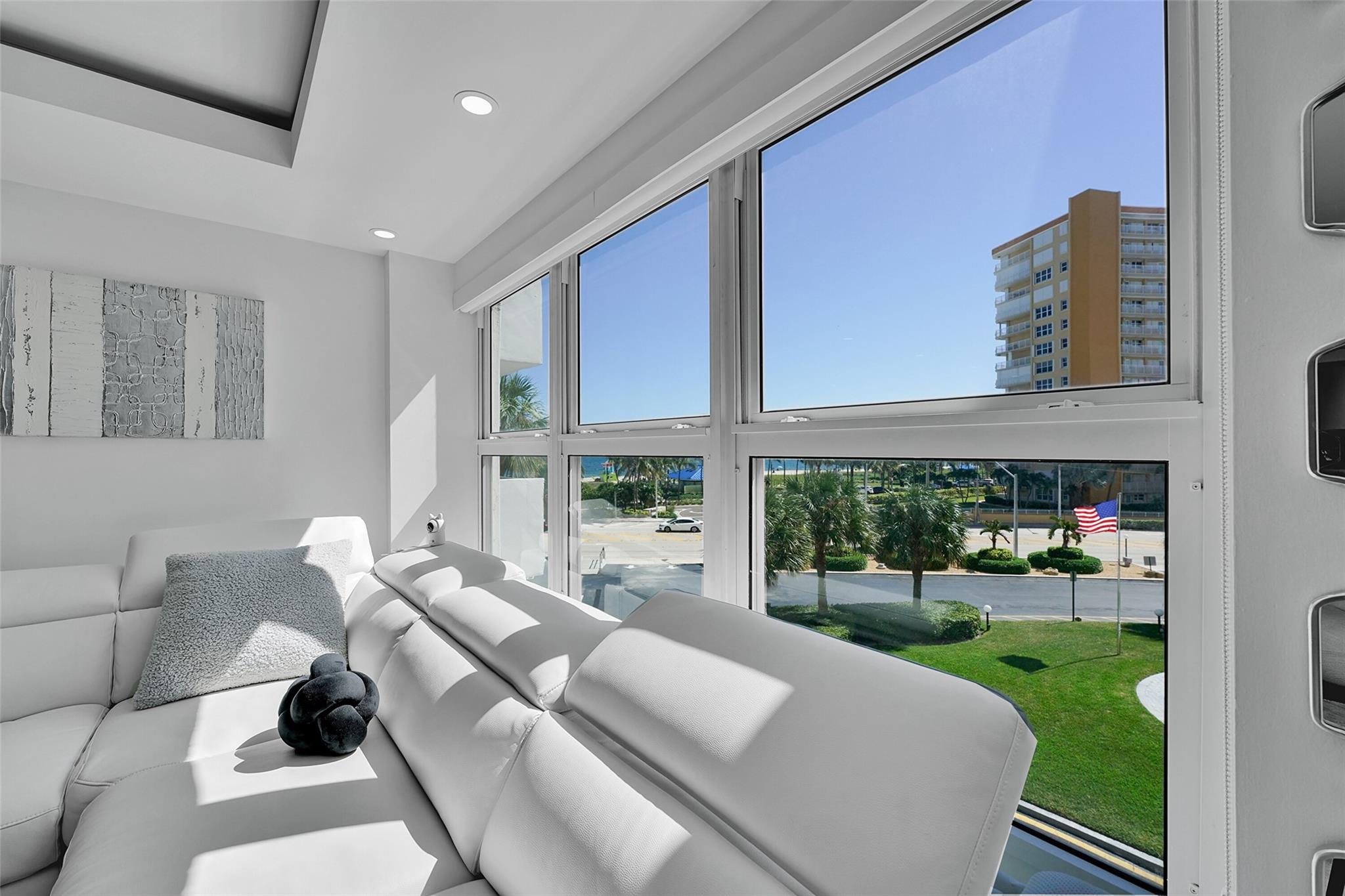 PARLIAMENT HOUSE CONDO - Residential