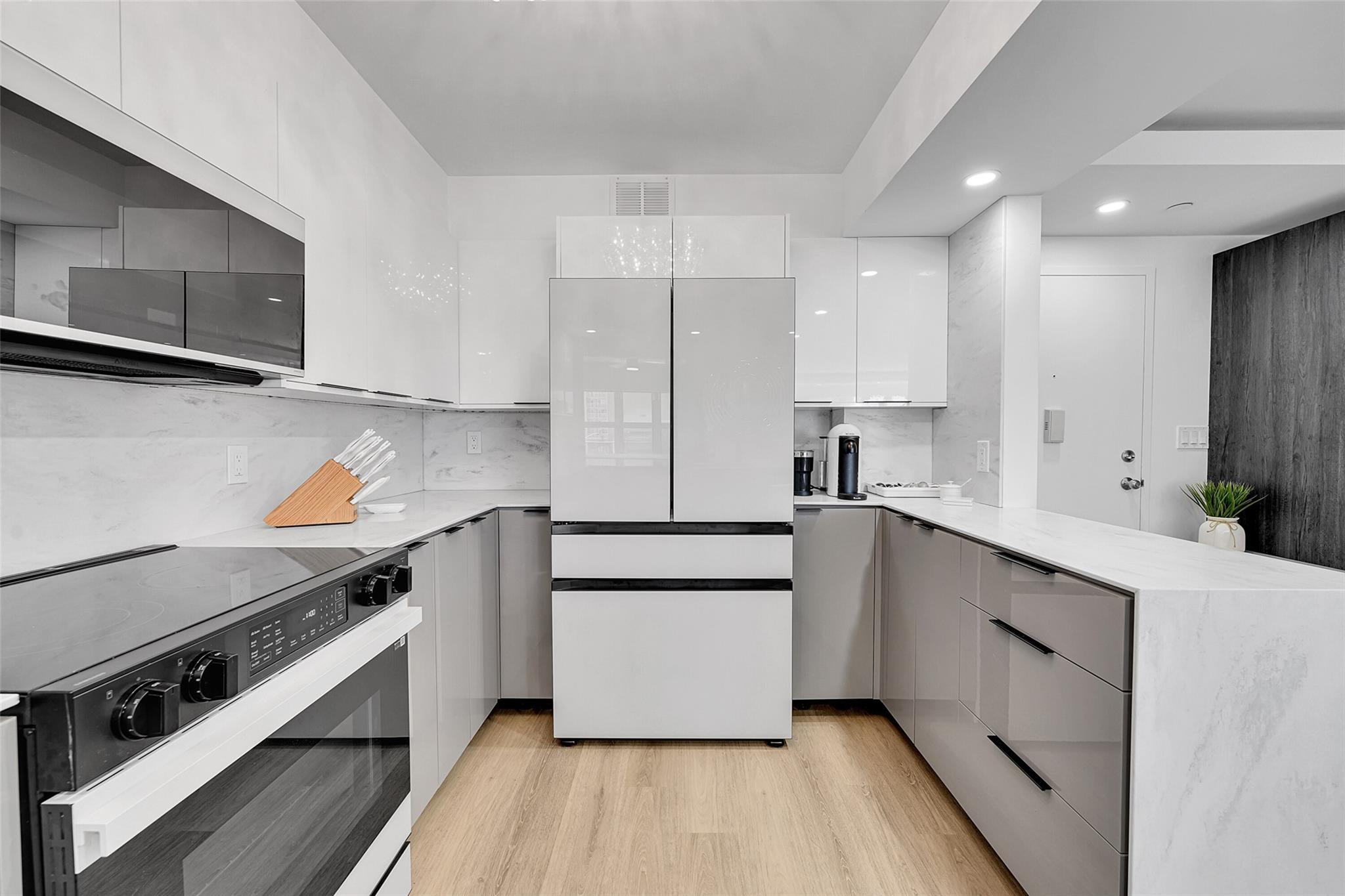 PARLIAMENT HOUSE CONDO - Residential