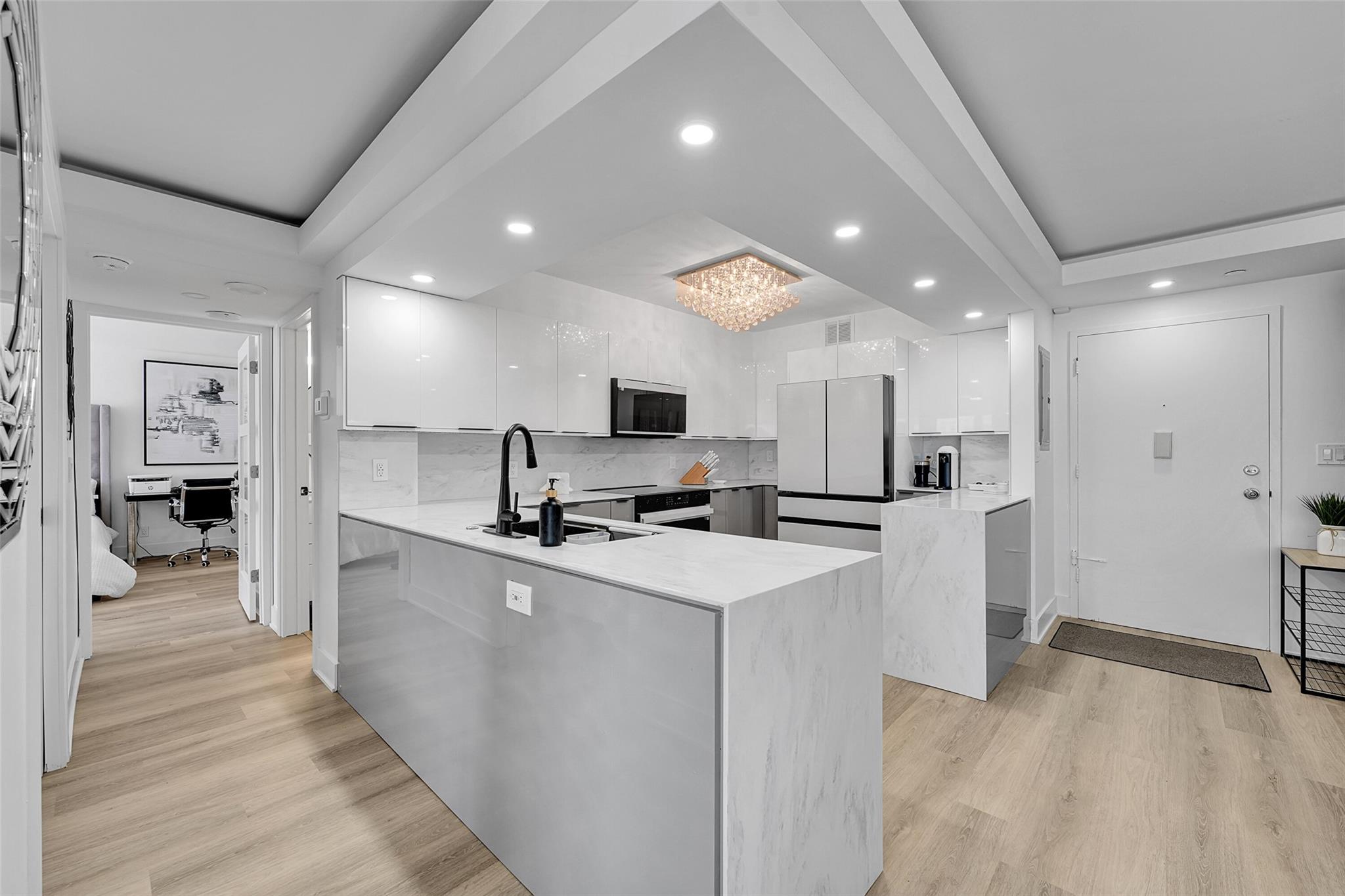 PARLIAMENT HOUSE CONDO - Residential
