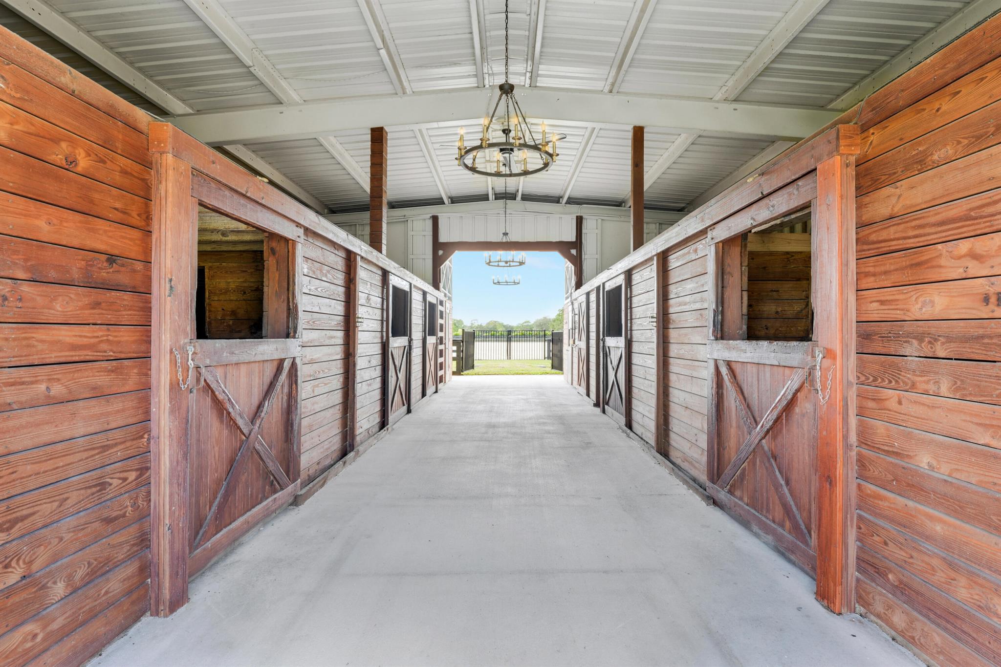 METES AND BOUNDS - Residential