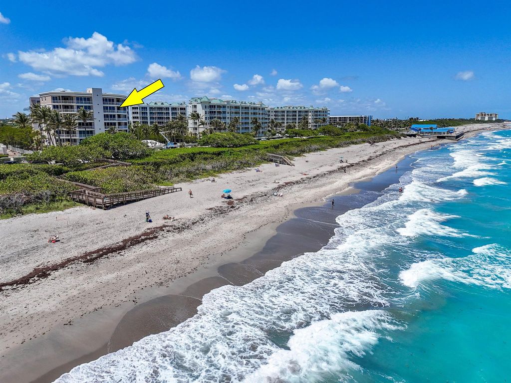 Photo of 1660 S Highway A1a Highway #352, Jupiter, FL 33477 (MLS # R11086889)