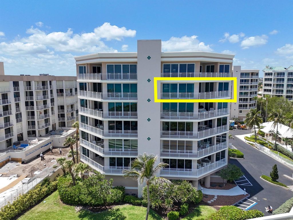 Photo of 1660 S Highway A1a Highway #352, Jupiter, FL 33477 (MLS # R11086889)