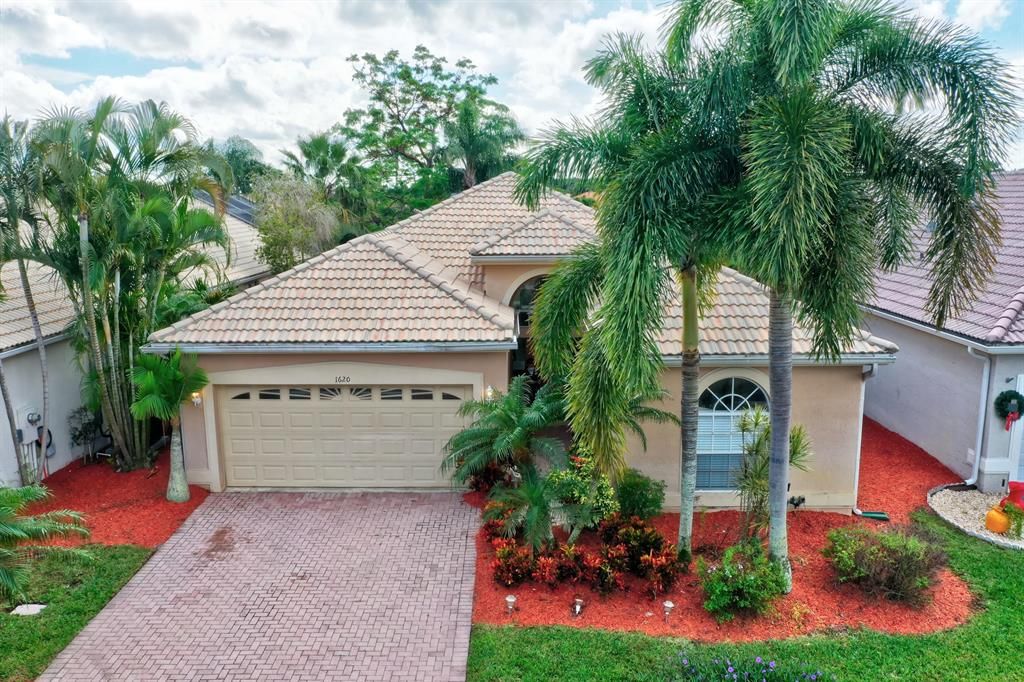 Photo of 1620 SE Ballantrae Boulevard Blvd, Port St Lucie, FL 34952 (MLS # R10678912)