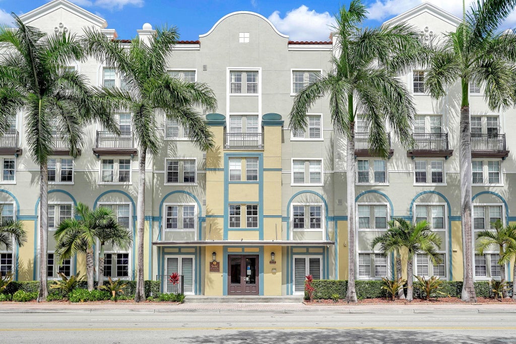 Photo of 533 NE 3rd Avenue #230, Fort Lauderdale, FL 33301 (MLS # B26073477)