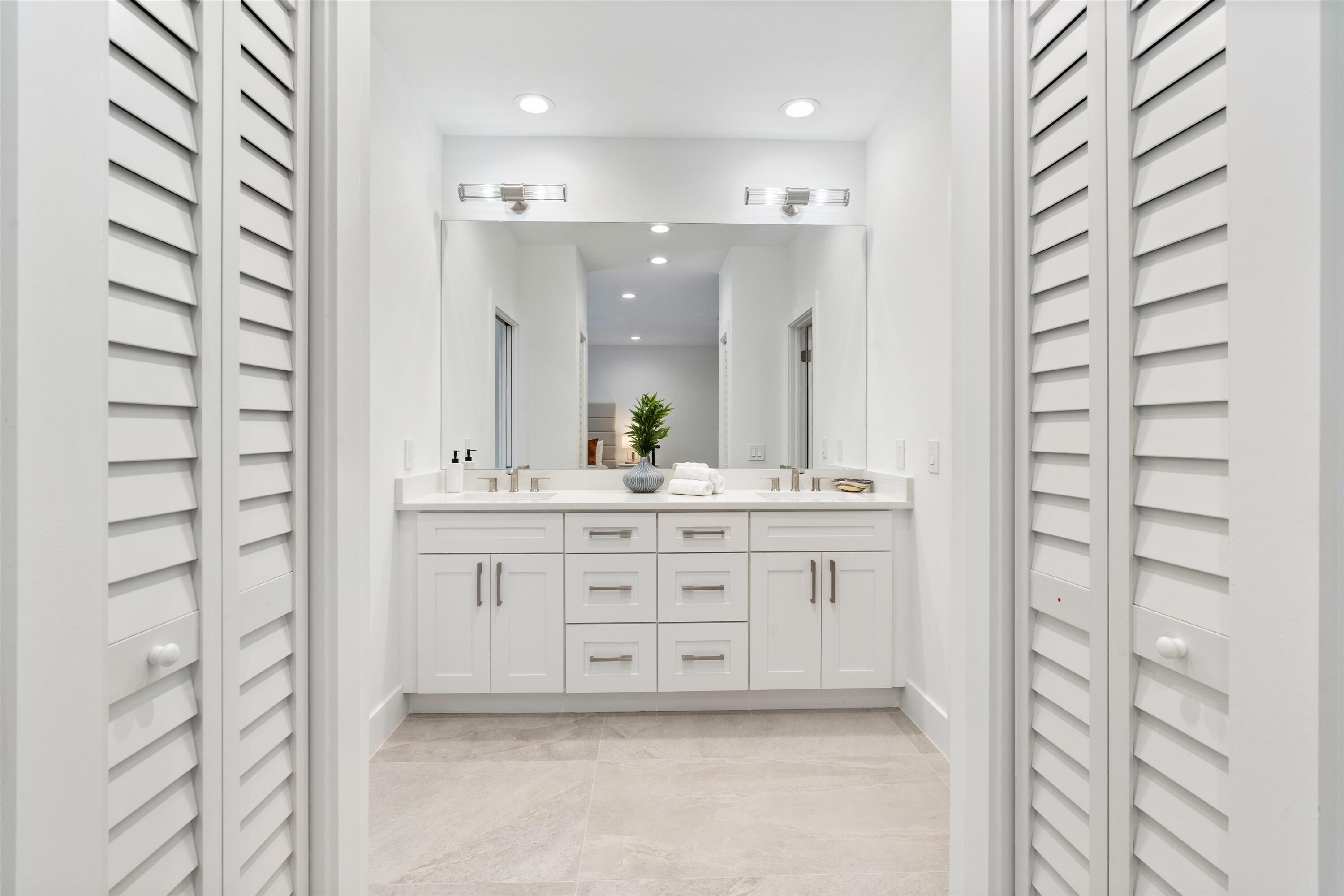 BOCA RATON BATH & TENNIS - Residential