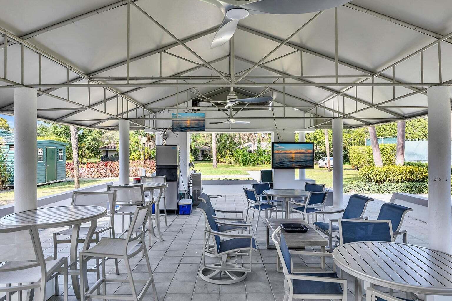 BOCA RATON BATH & TENNIS - Residential