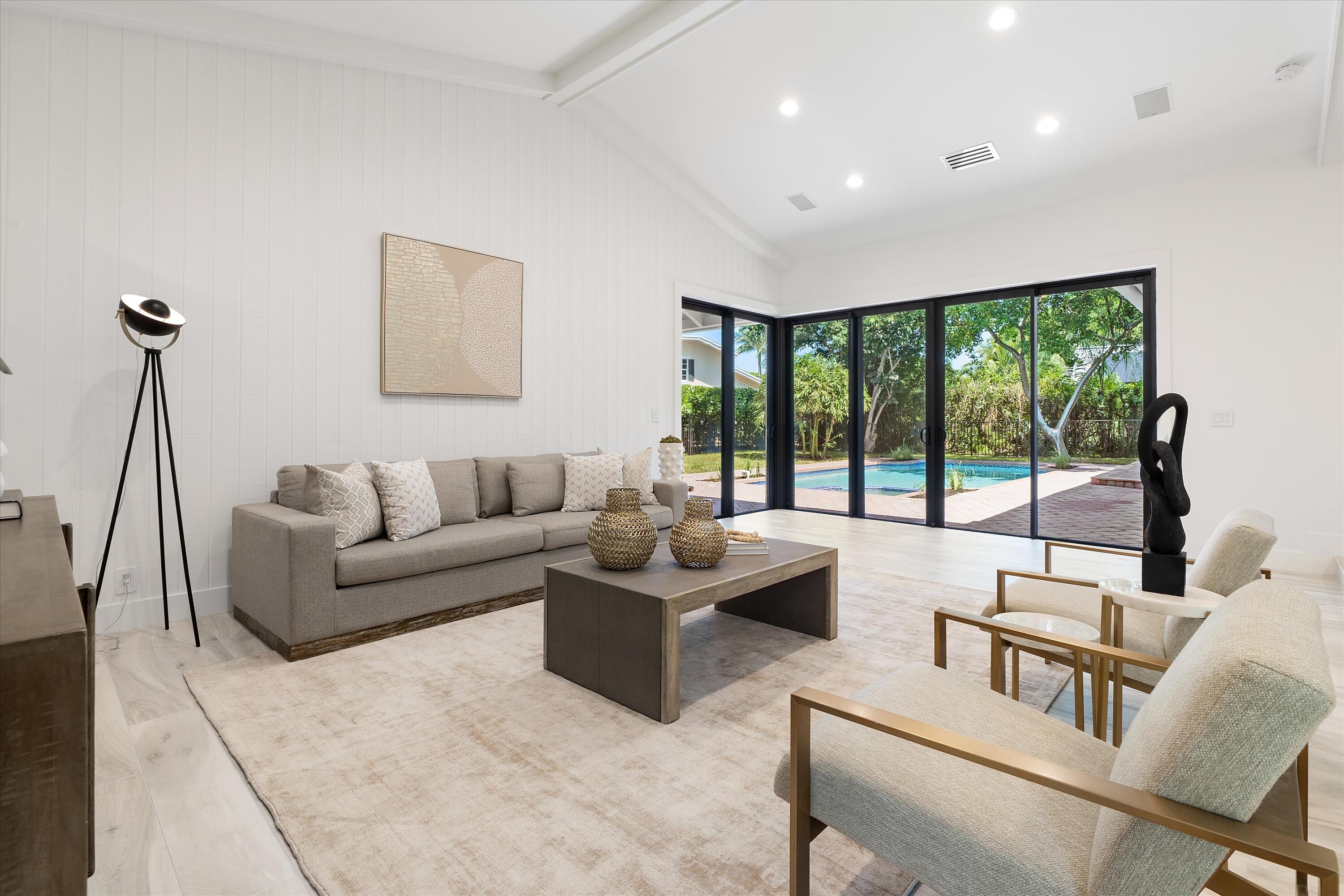 BOCA RATON BATH & TENNIS - Residential