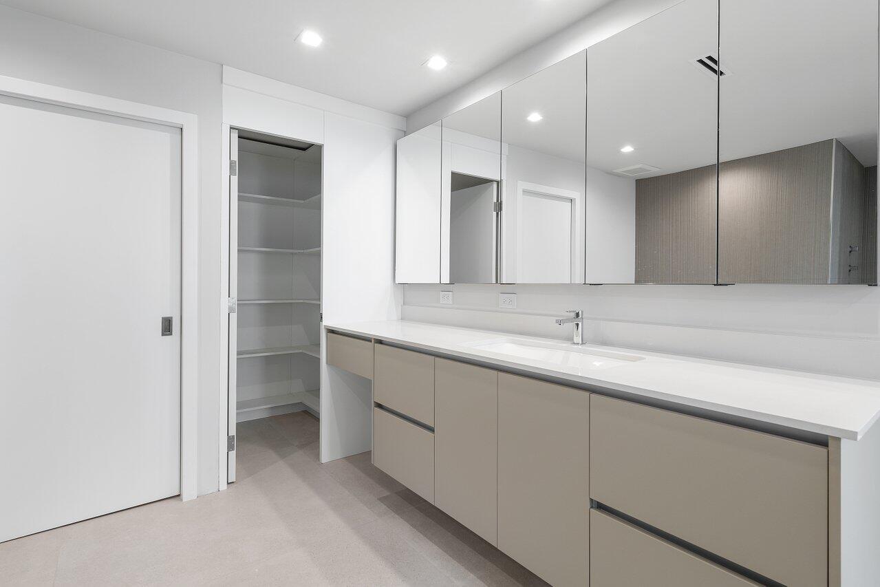 Delaire Country Club - Residential