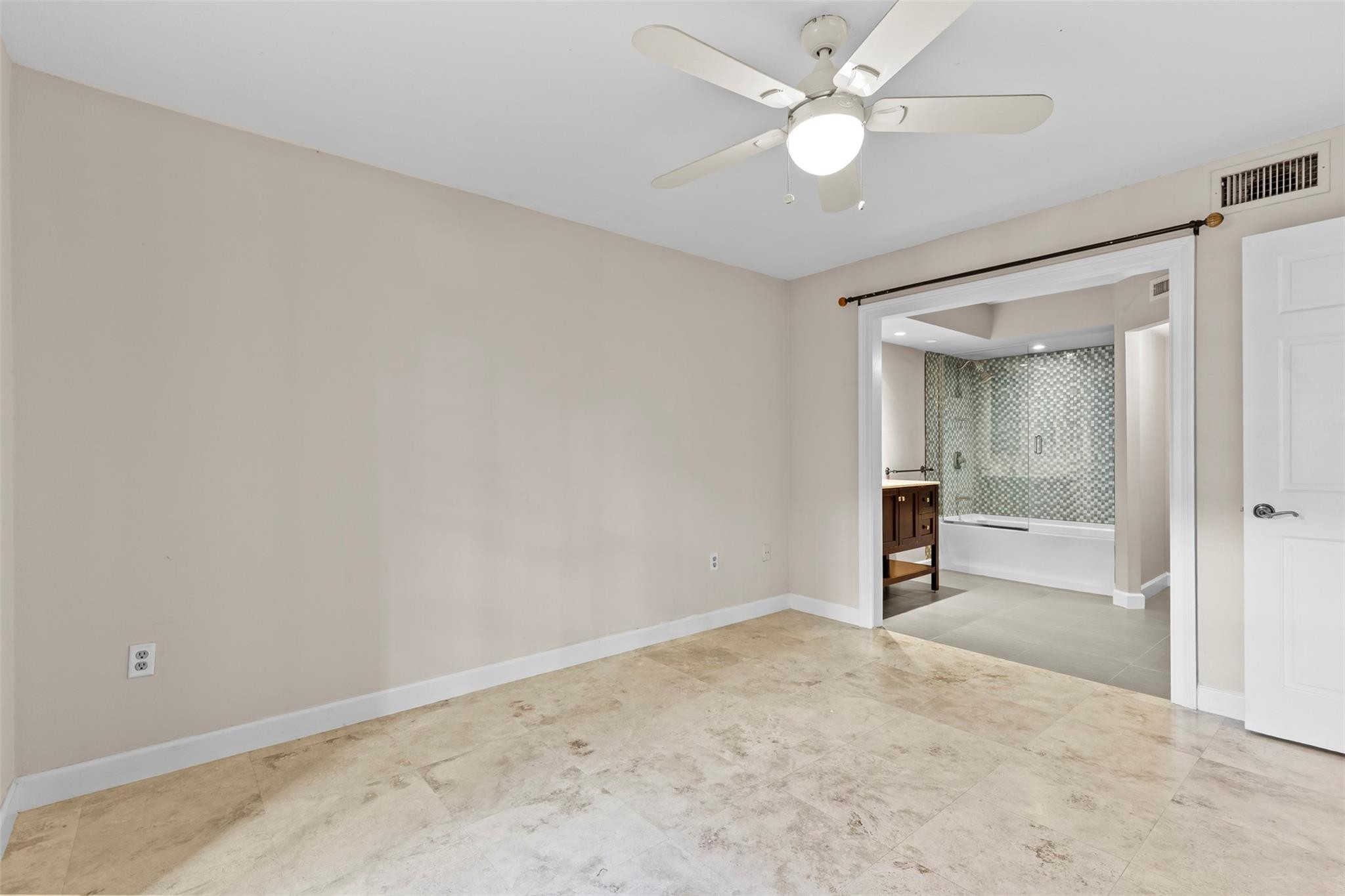 UNIVERSITY INN CONDO - Residential