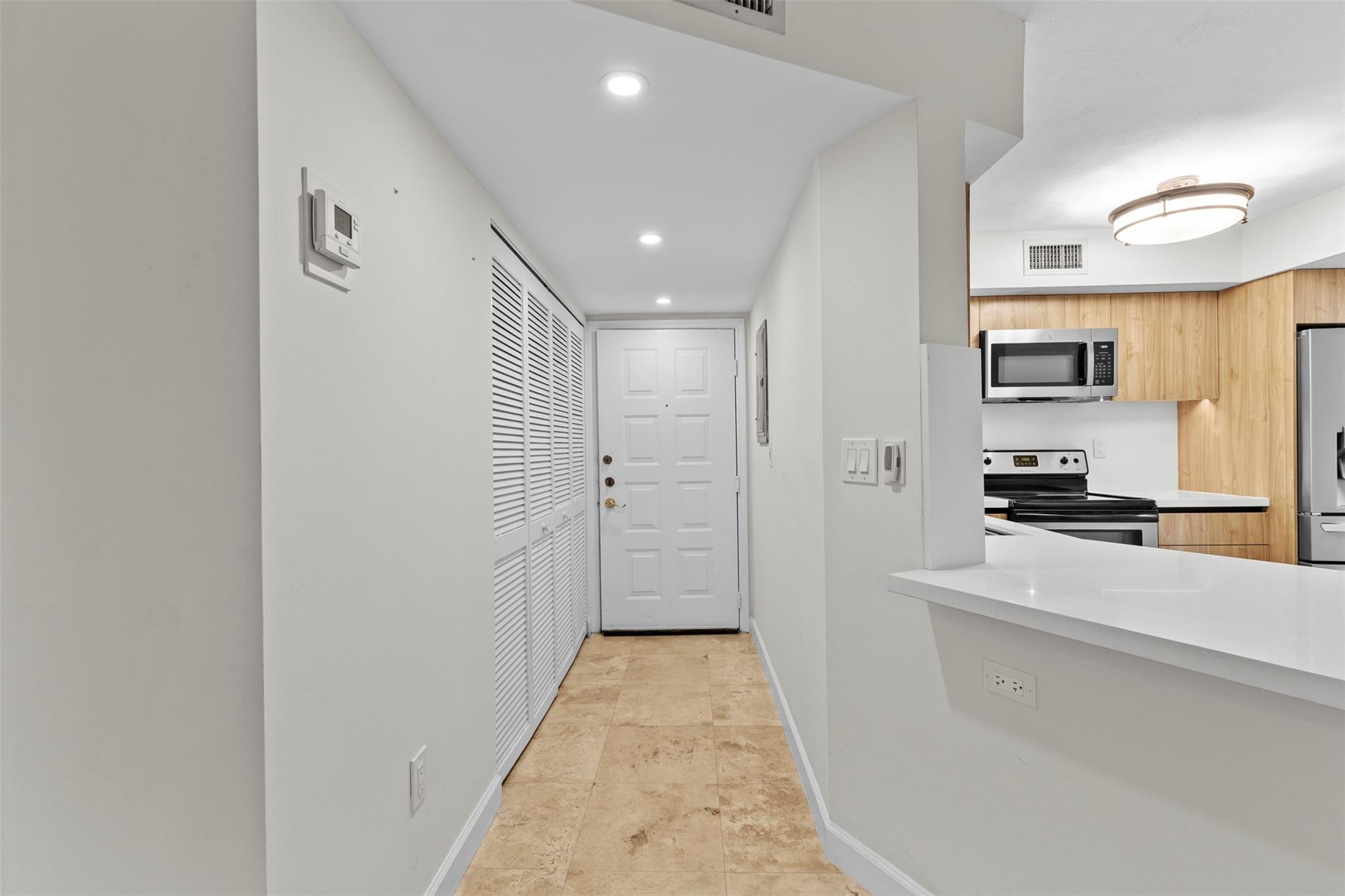 UNIVERSITY INN CONDO - Residential