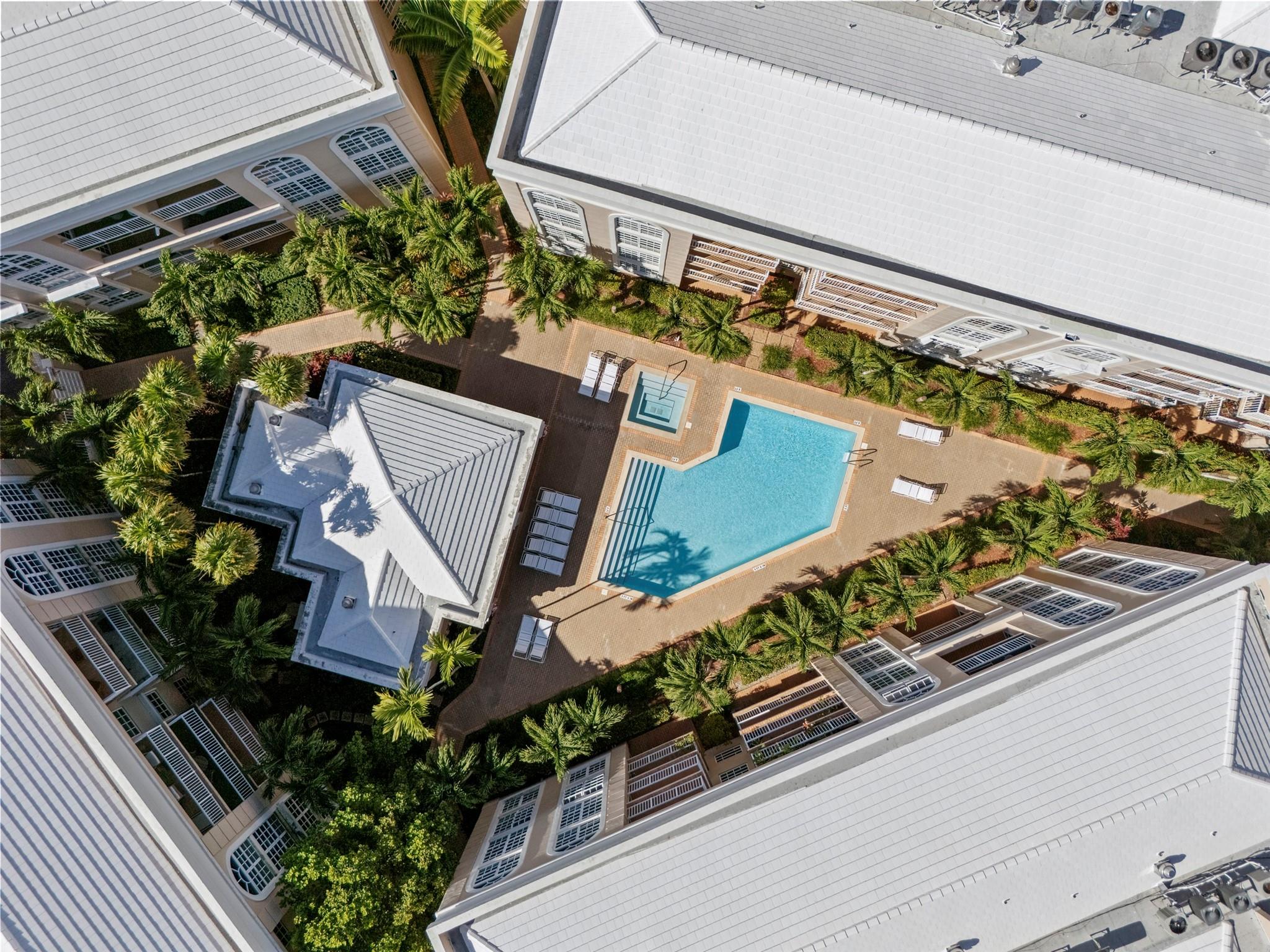 UNIVERSITY INN CONDO - Residential