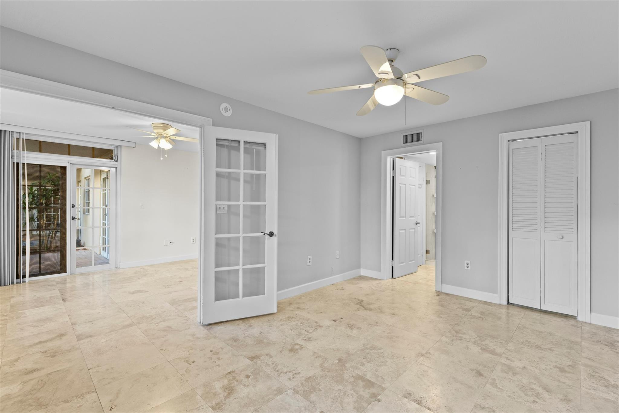 UNIVERSITY INN CONDO - Residential