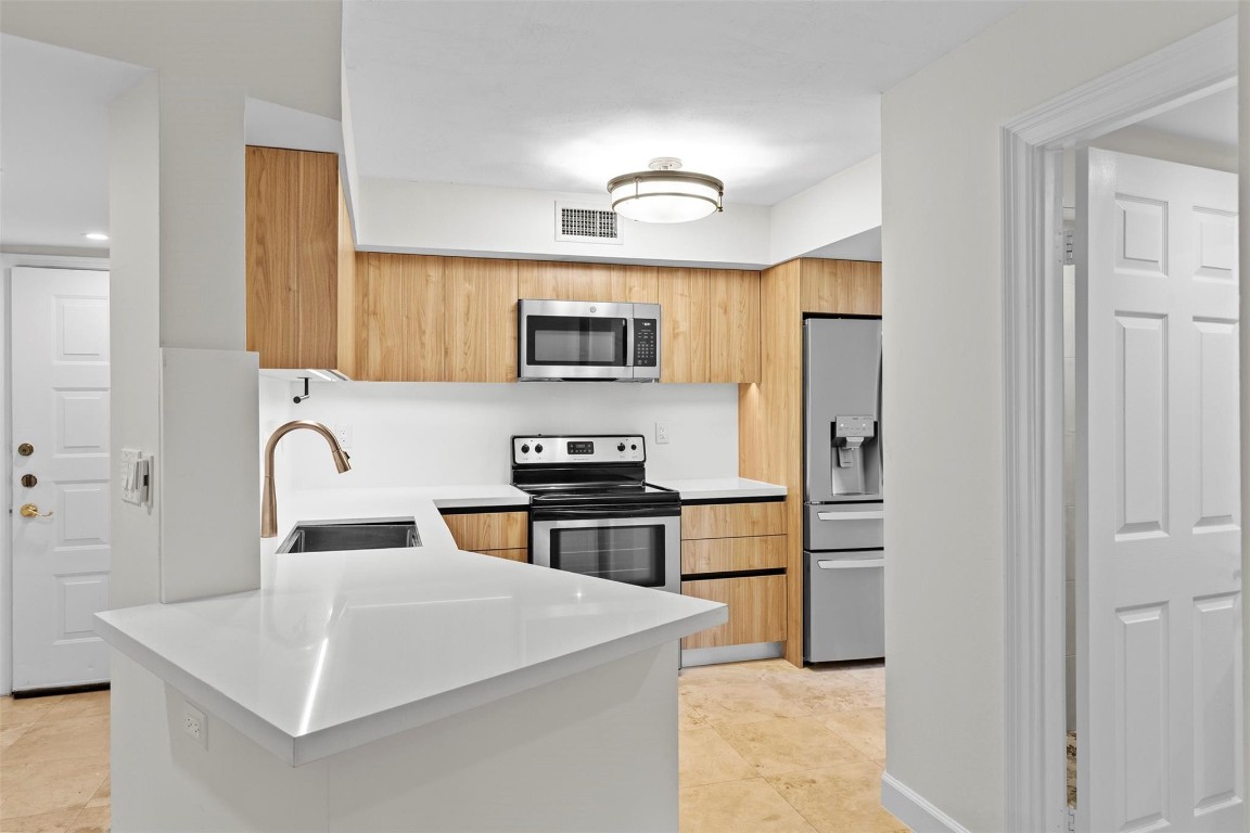 1280 S Alhambra Circle 2112