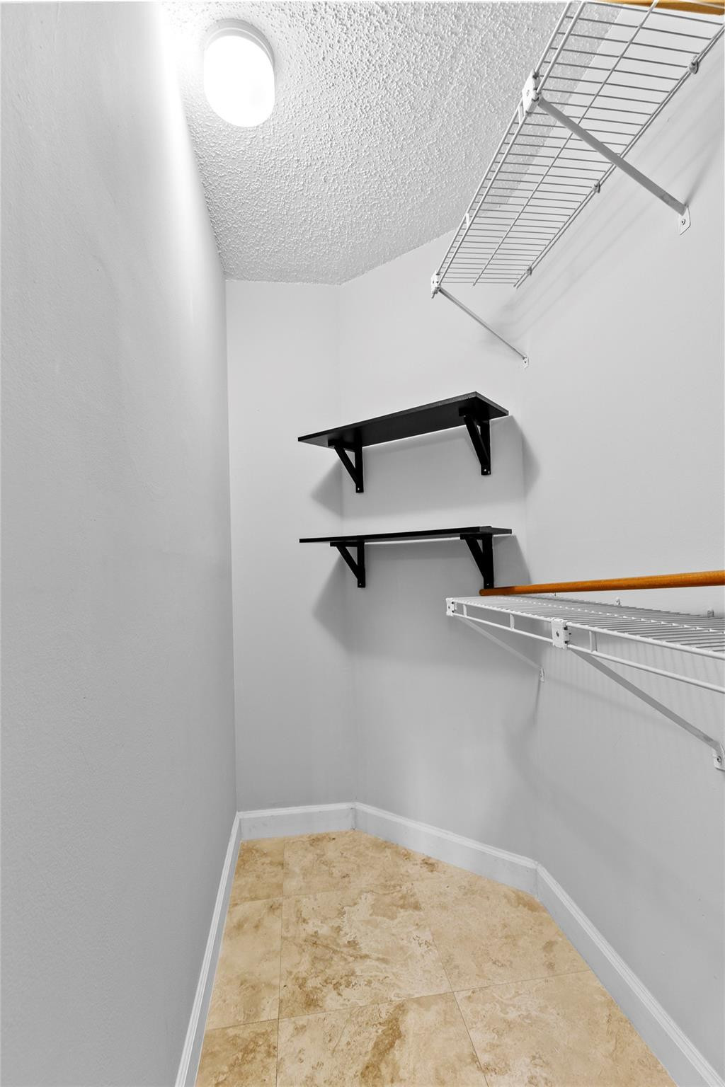 UNIVERSITY INN CONDO - Residential