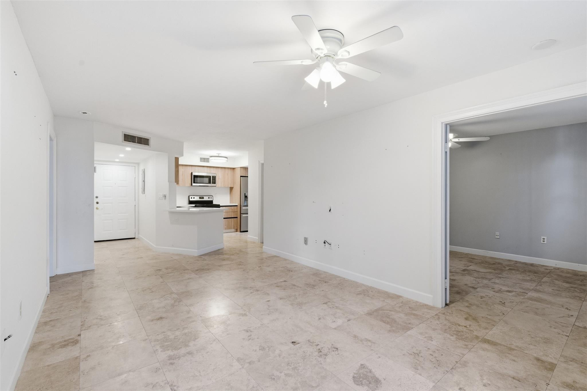 UNIVERSITY INN CONDO - Residential