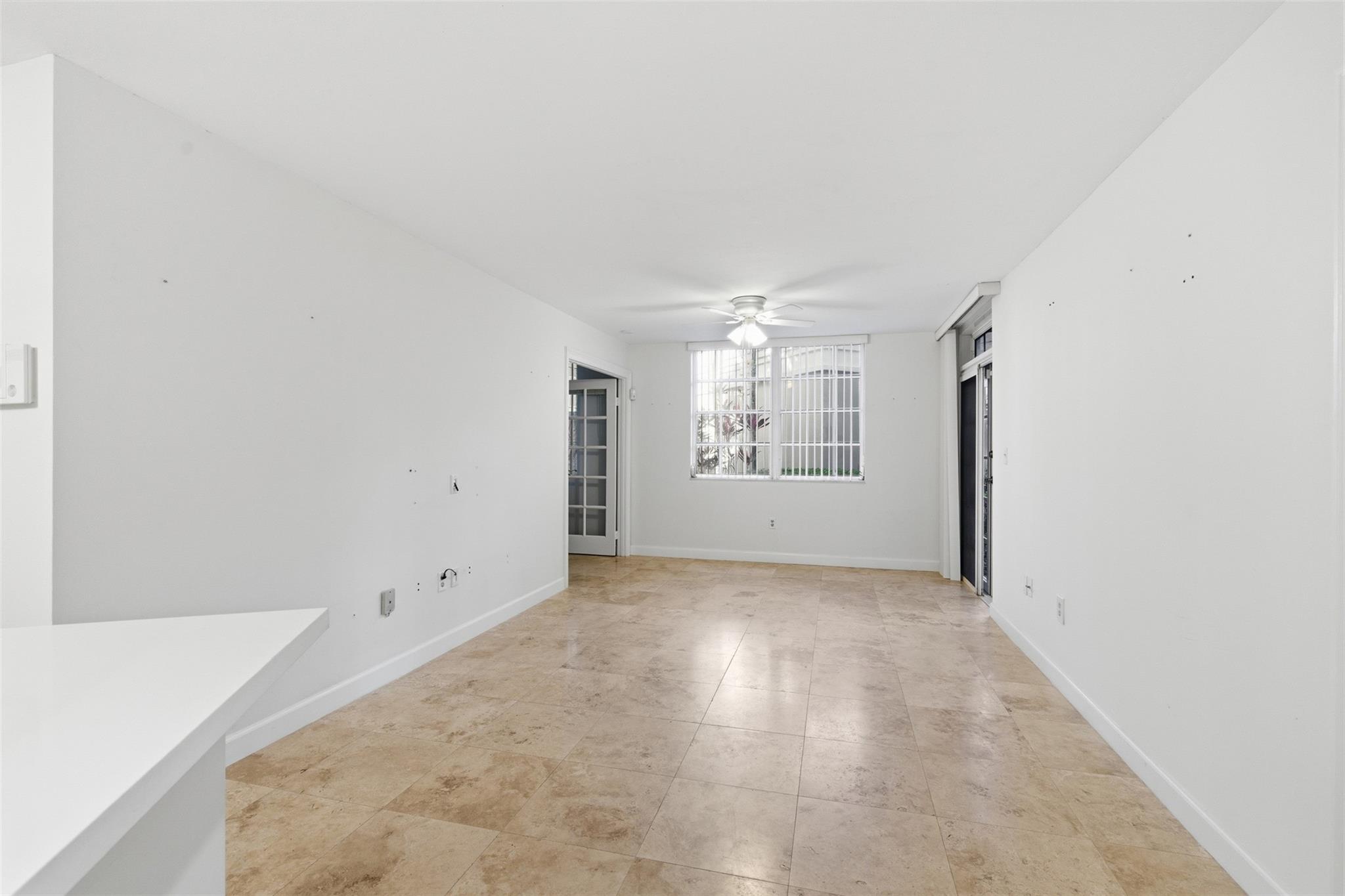 UNIVERSITY INN CONDO - Residential