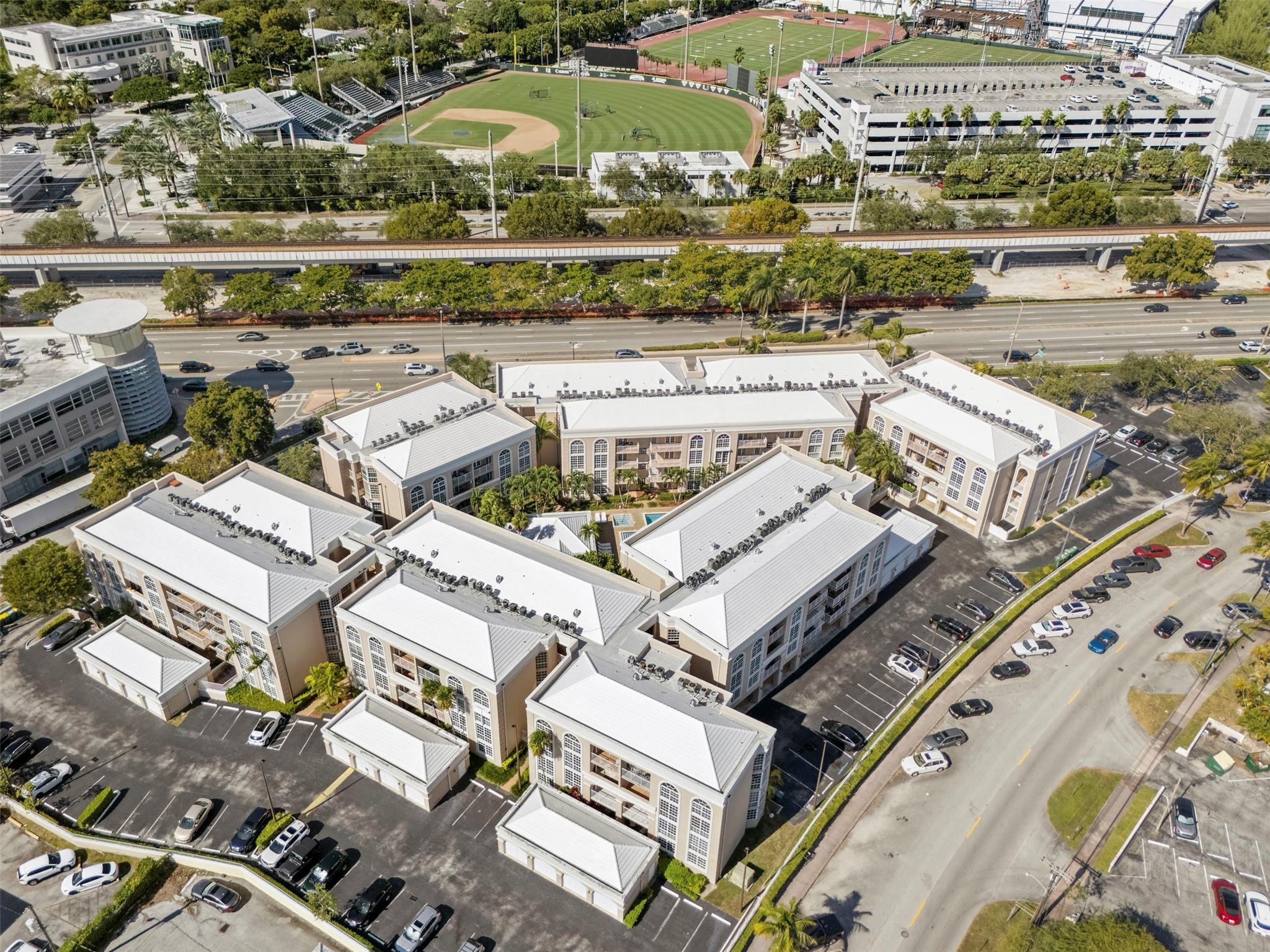 UNIVERSITY INN CONDO - Residential