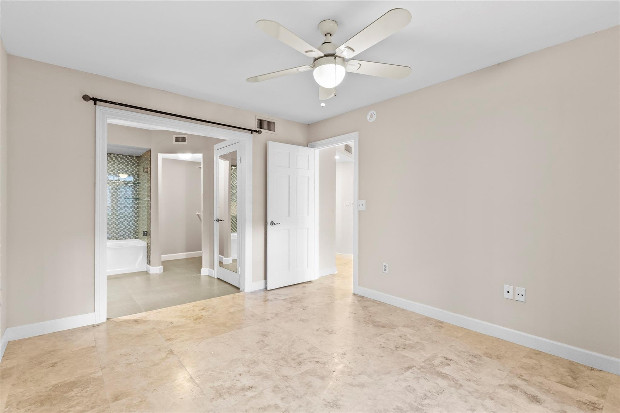 UNIVERSITY INN CONDO - Residential