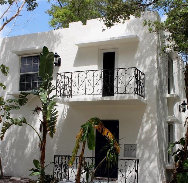WILTON MANORS 5 BLKS FROM 5-POINTS! NEWLY RENOVATED 2-STORY 2-BEDRM, 1 + 1/2 BATH APT. FRONT-LOAD WASHER & DRYER, ALL NEW APPLIANCES, NEW FLOORING THROUGHOUT, NEW KITCHEN CABS & GRANITE, NEW BACKSPLASHES, ALL NEW S/S APPLIANCES, LOTS OF OPEN SPACE, LARGE BEDROOMS, GREAT LIGHTING, EXCEPTIONALLY MODERN! LOTS OF PARKING, LARGE BALCONY FACING EAST, OUTDOOR SPACE BEING REFRESHED SOON! $50.00 Flat-Rate/mo. water. Tenant Occupied until 04-01