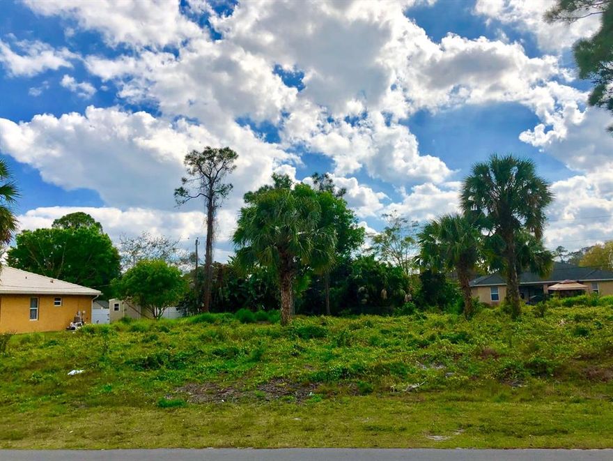 GREAT OPPORTUNITY TO BUY ONE OR TWO LOTS SIDE BY SIDE FROM SAME SELLER AND BUILD YOUR DREAM HOME ! ALSO SEE 1842 SW BELLEVUE LOT # 24 ( MLS # RX-RX-10504898 ). ASKING $35,000 FOR EACH LOT. ALREADY CLEARED ( accept for few smaller trees ). HIGH LOT SITUATED WELL ABOVE THE CROWN OF THE ROAD !  GREAT LOCATION ! VERY DESIRABLE AREA AROUND NEWER LARGER HOMES. CLOSE TO ST LUCIE WEST AND TRADITIONS WITH SHOPPING AND RESTAURANTS. COMMUTERS HAVE EASY ACCESS TO INTERSTATE I-95 ( Exit # 120 CROSSTOWN PARKWAY ) AND FLORIDA TURNPIKE ( Exit # 42 PORT ST LUCIE BLVD ). CROSSTOWN PARKWAY CURRENTLY BEING CONSTRUCTED TO GO FURTHER EAST CONNECTIING TO US 1.