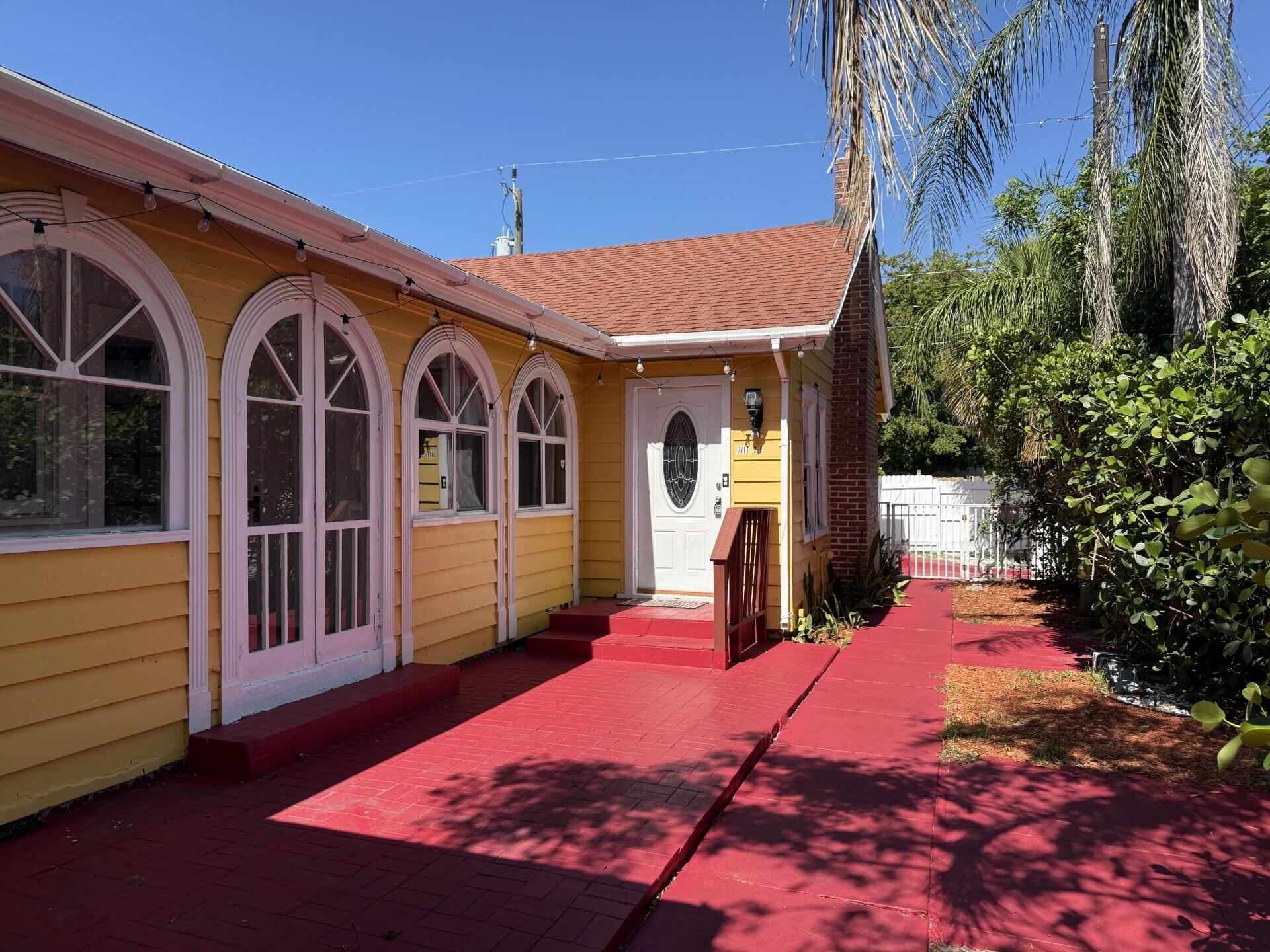 LAKE WORTH TOWN OF - Residential Lease