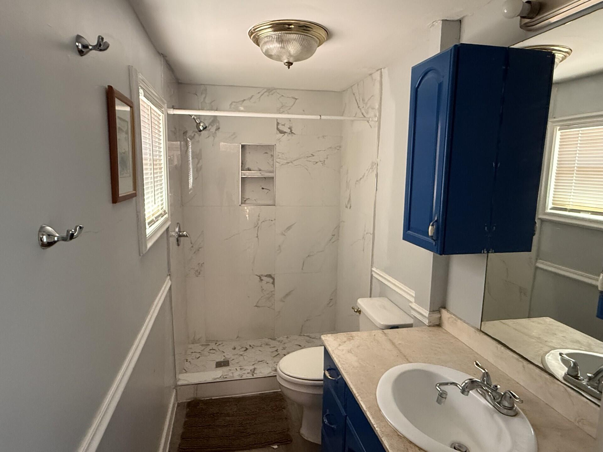 LAKE WORTH TOWN OF - Residential Lease