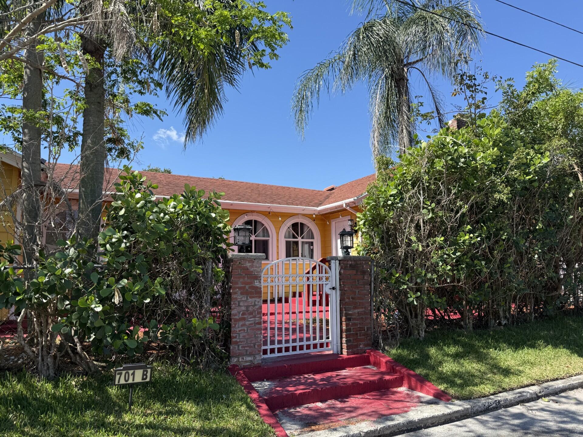 LAKE WORTH TOWN OF - Residential Lease
