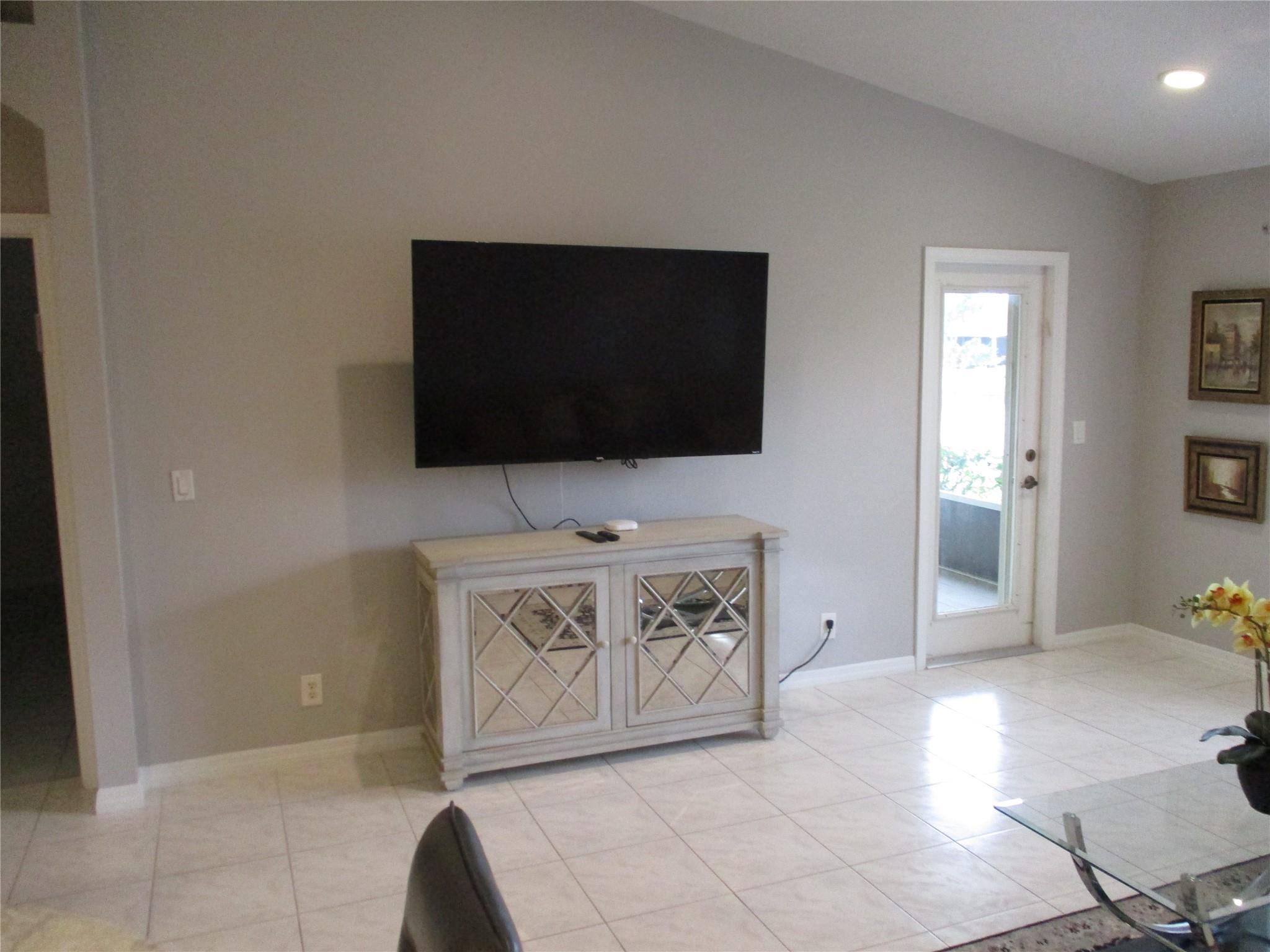 Floral Lakes 1 - Residential