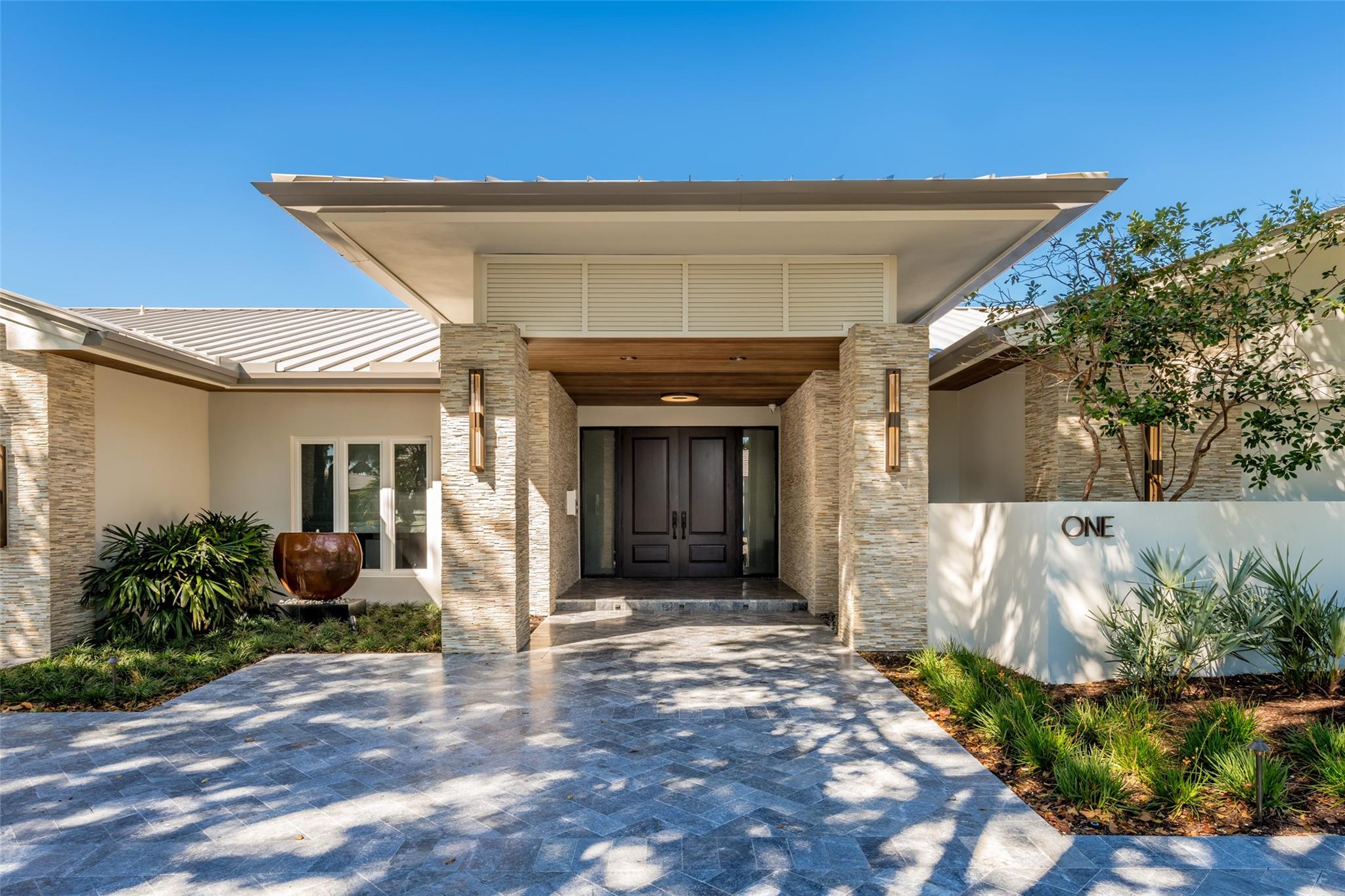 Bay Colony Sec Of The - Residential