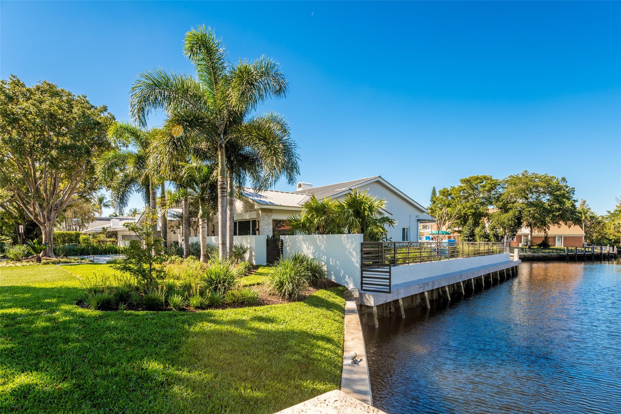 Bay Colony Sec Of The - Residential