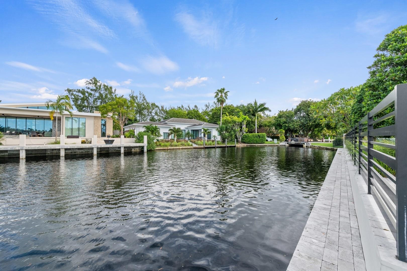 Bay Colony Sec Of The - Residential