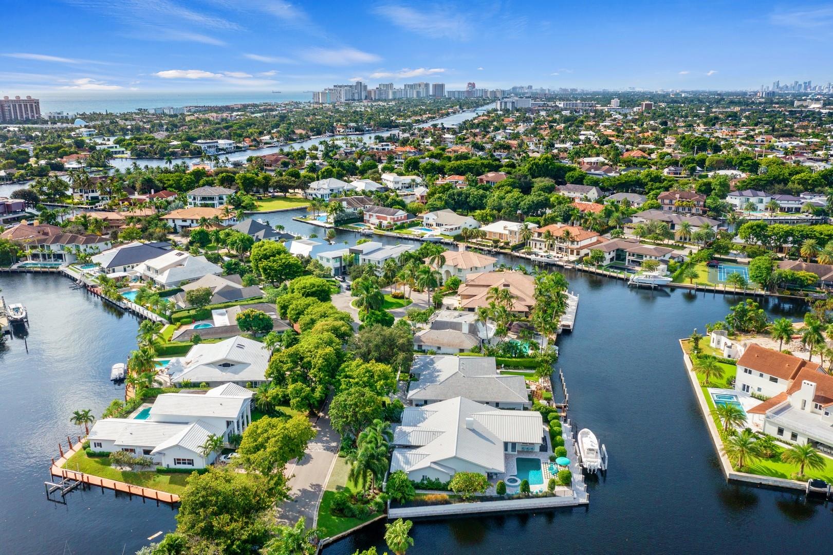 Bay Colony Sec Of The - Residential