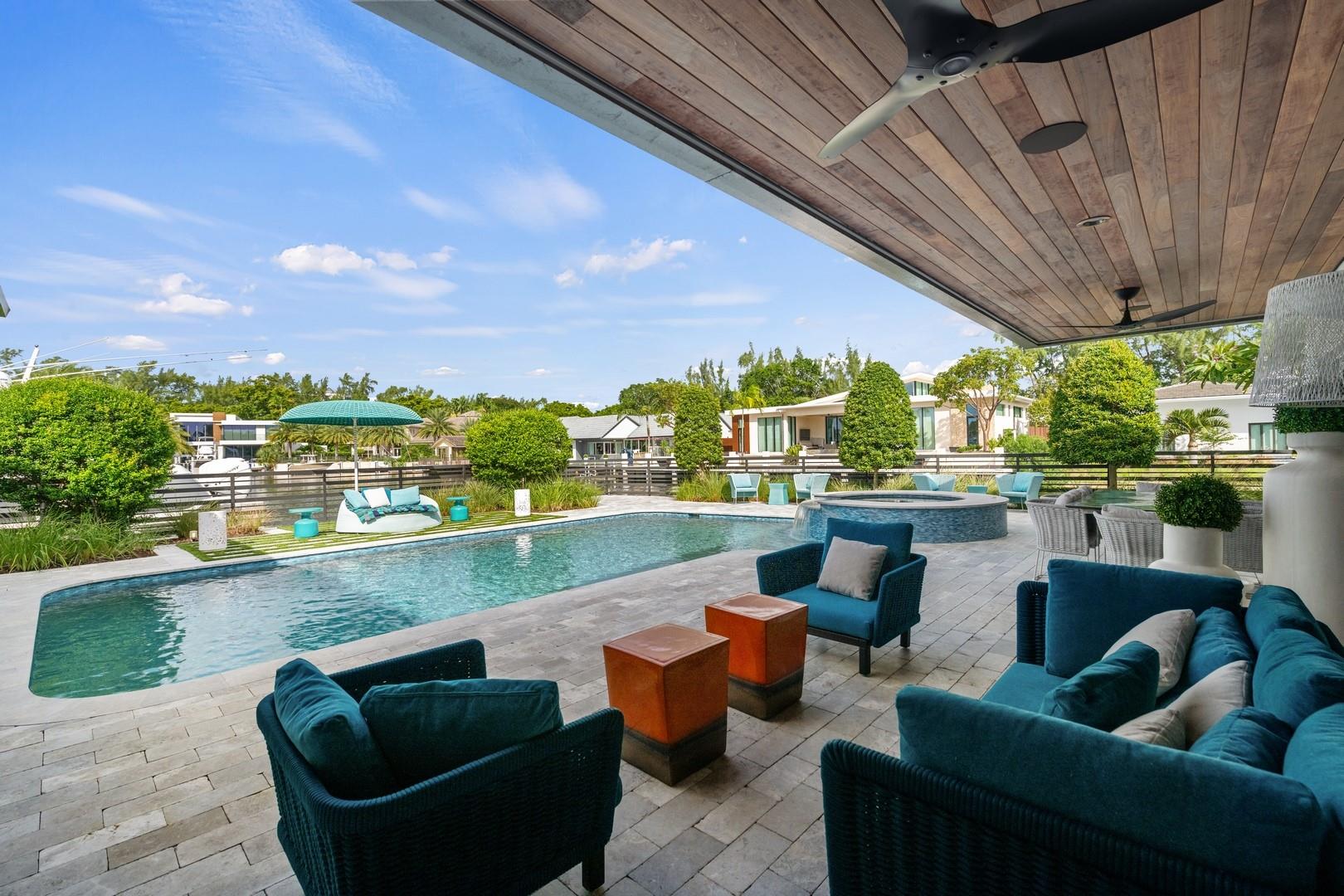 Bay Colony Sec Of The - Residential