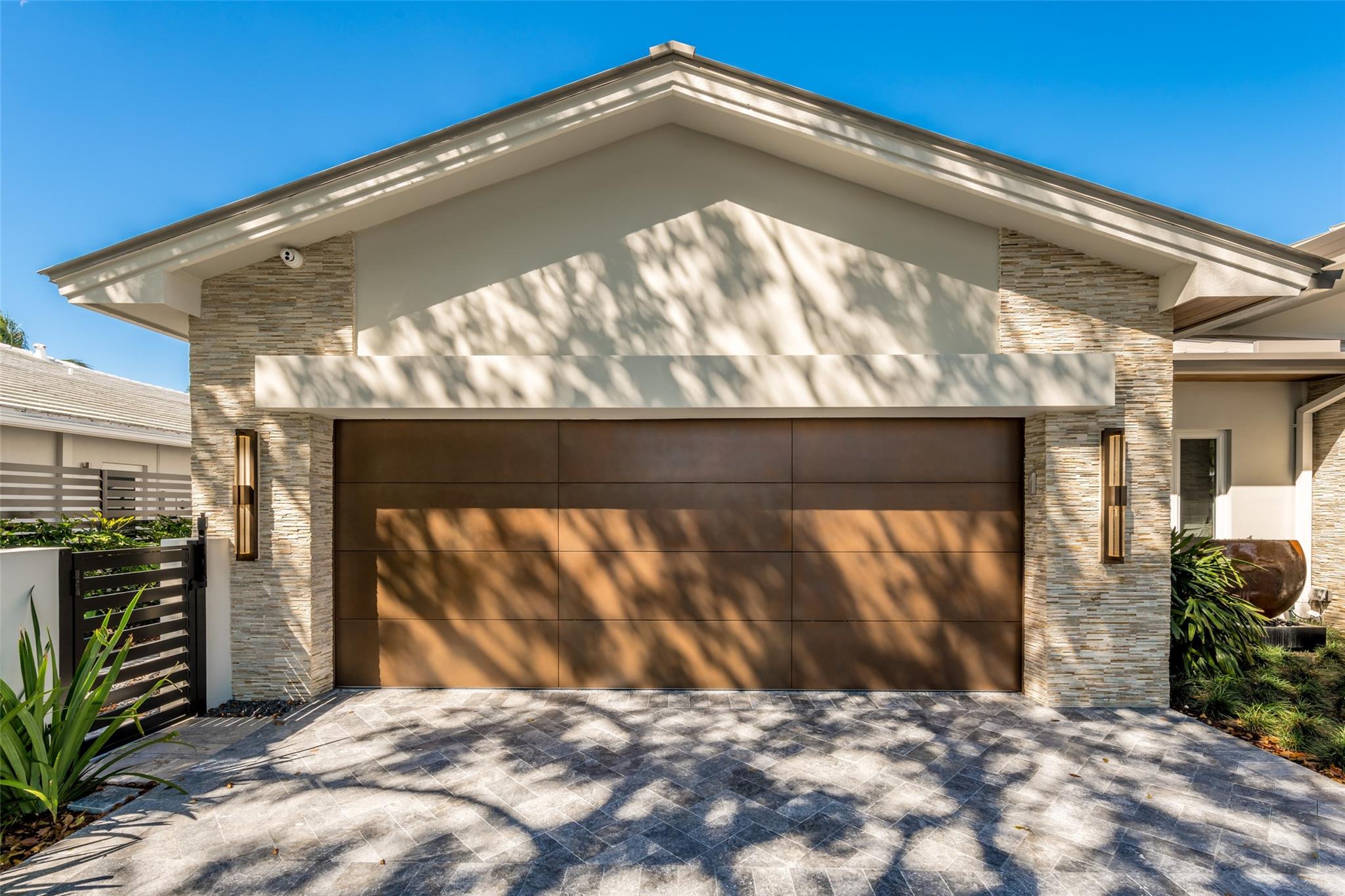 Bay Colony Sec Of The - Residential