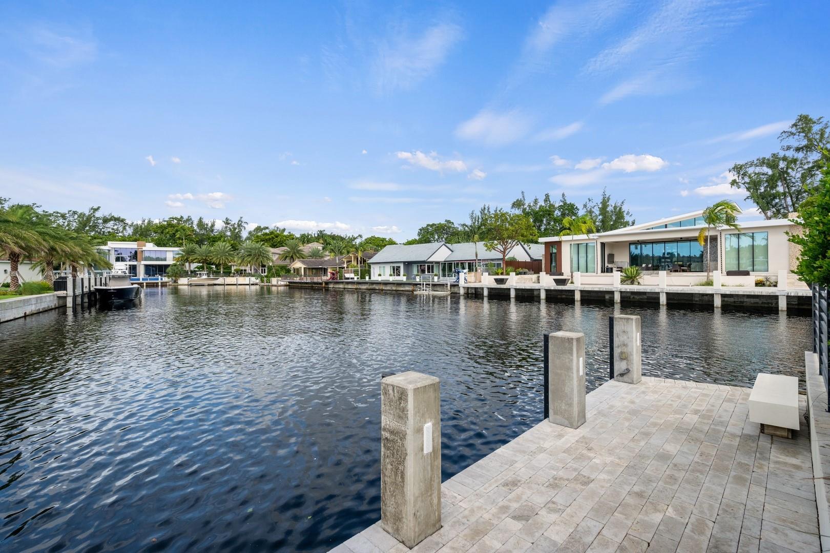 Bay Colony Sec Of The - Residential