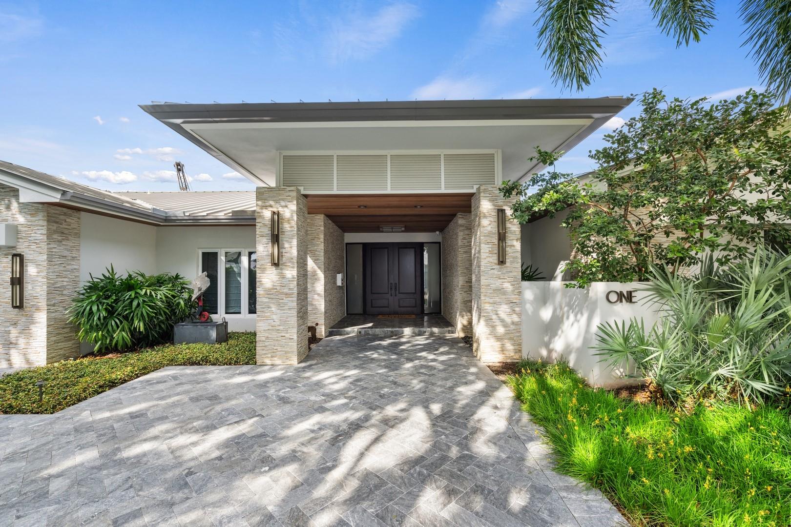 Bay Colony Sec Of The - Residential