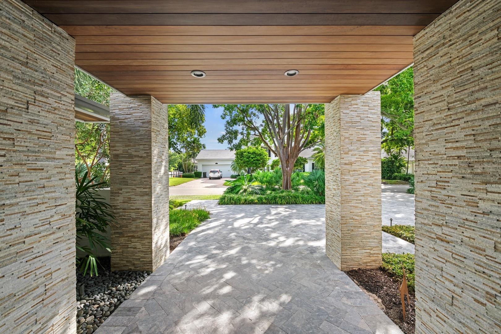 Bay Colony Sec Of The - Residential