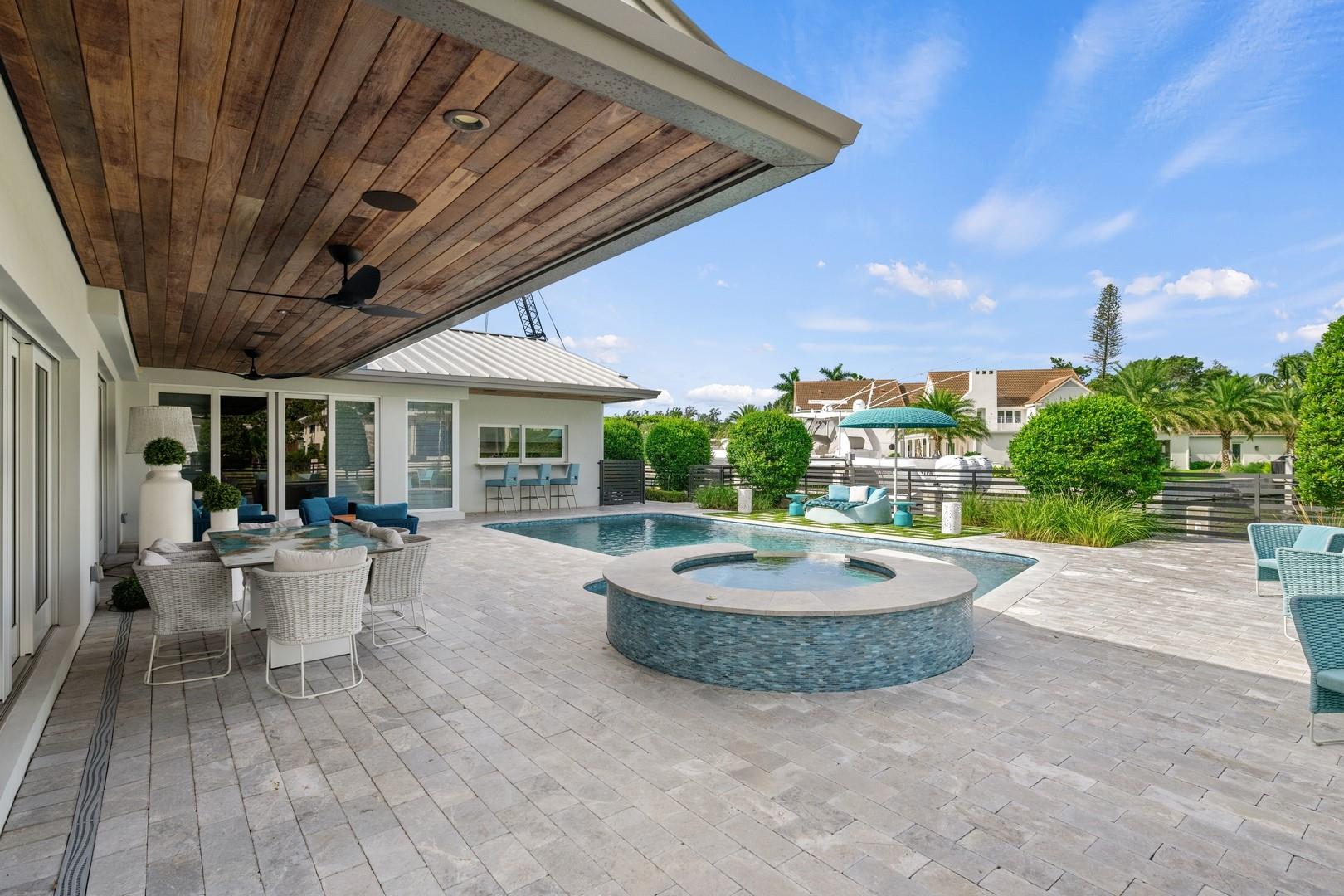 Bay Colony Sec Of The - Residential