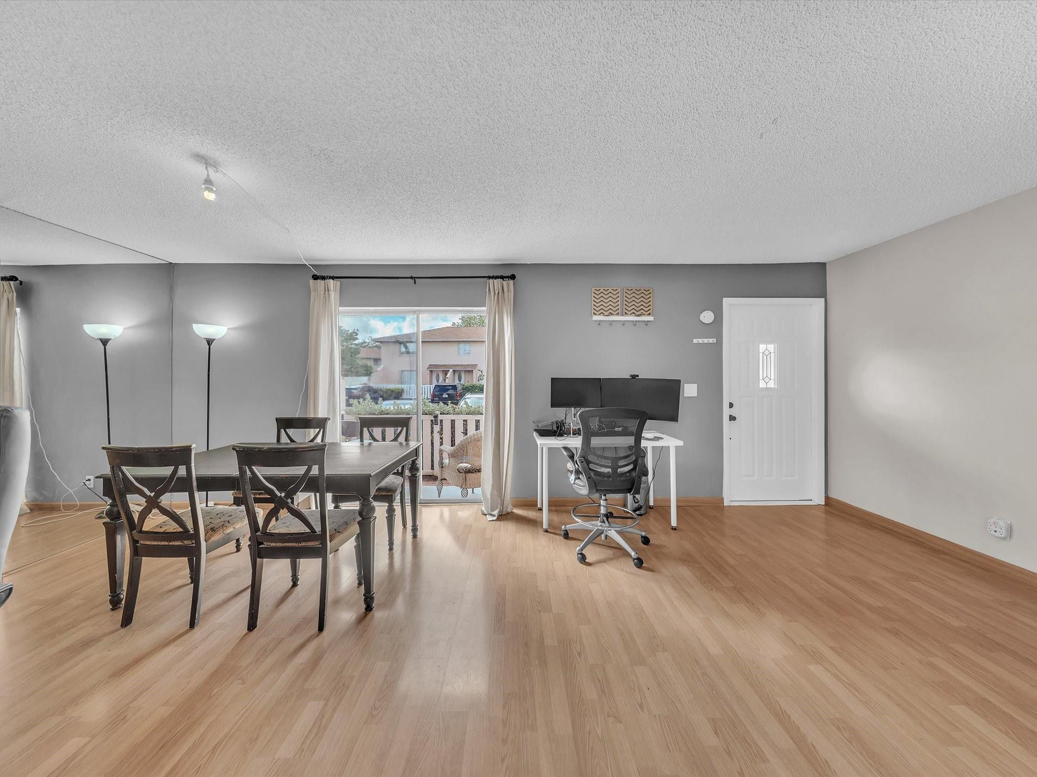 1749 NW 80th Avenue F, Margate, FL, 33063/$335,000 3 1749 NW 80th Avenue F