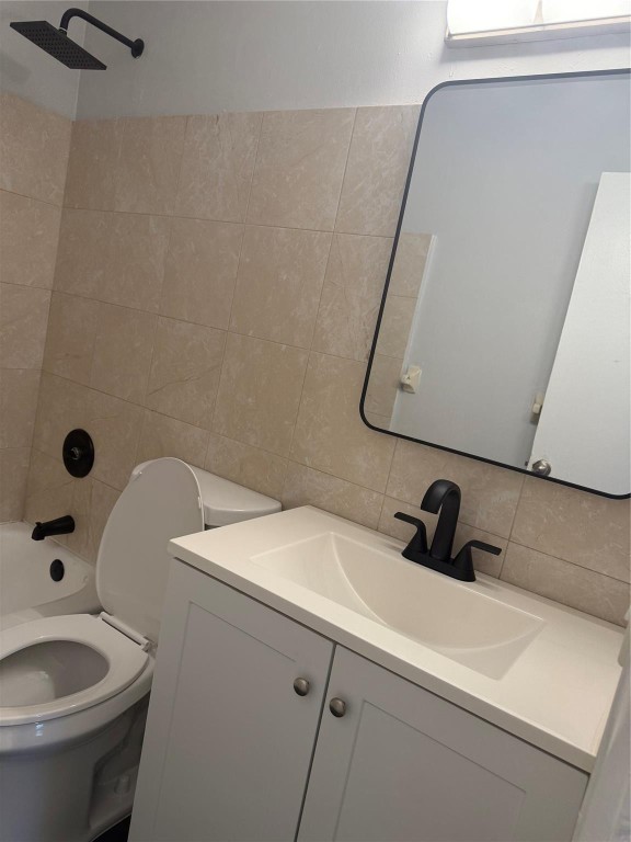 Broadview Country Club Es - Residential