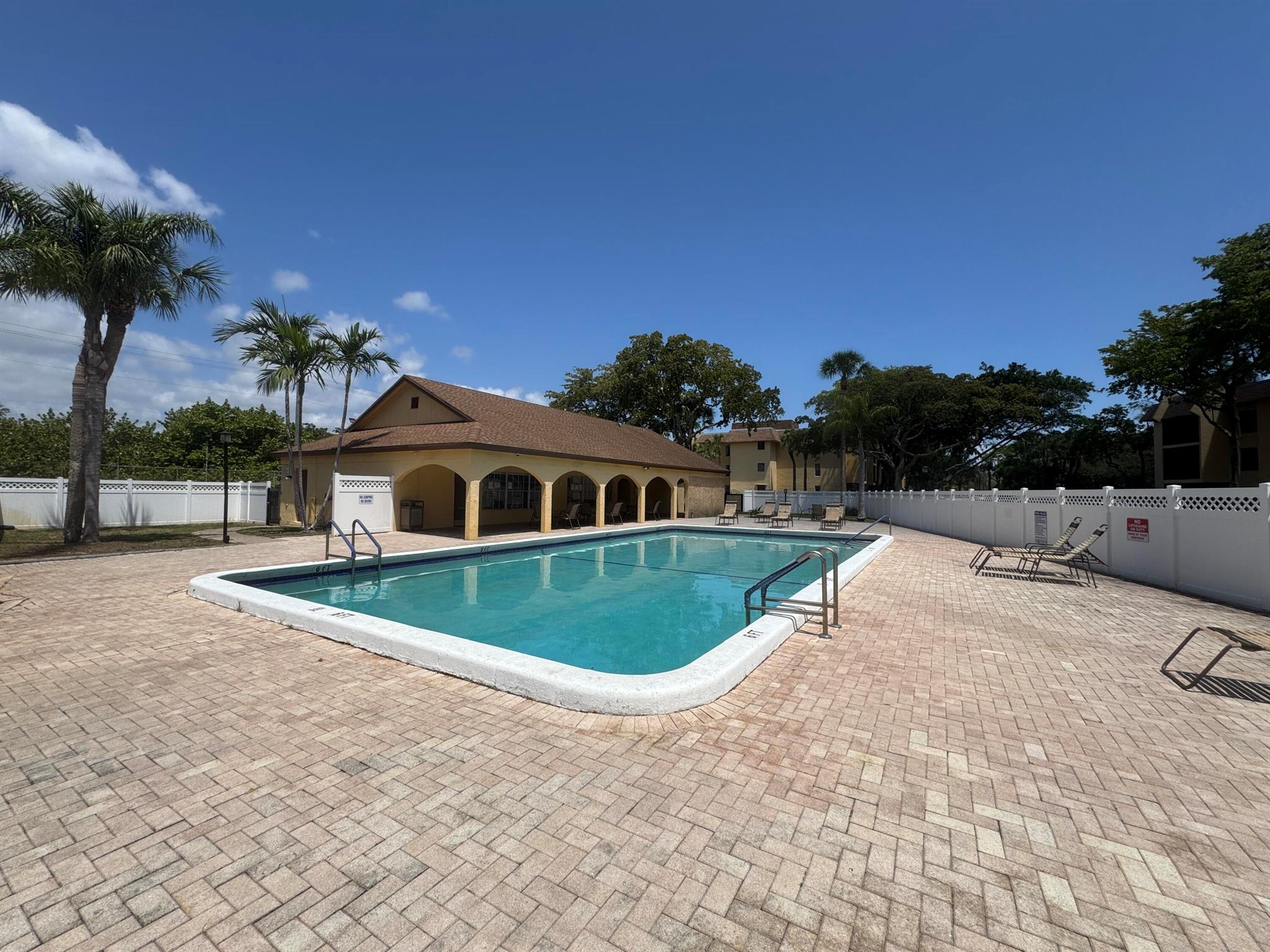 Casa Del Rio Condo - Residential Lease