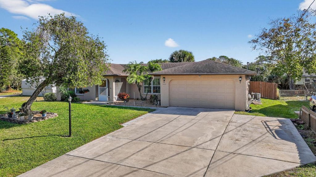 Photo of 5216 Palm Drive, Fort Pierce, FL 34982 (MLS # R11150565)