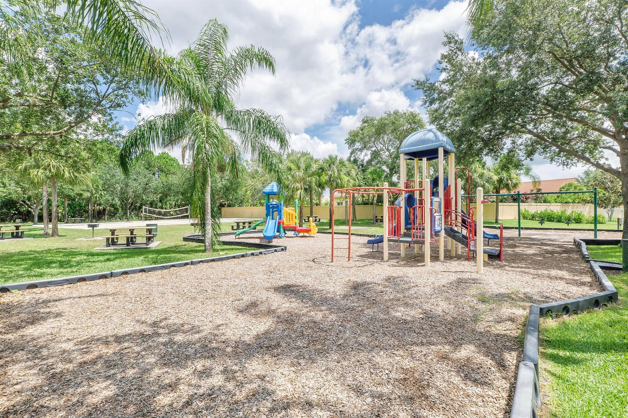 MAGNOLIA LAKES PHASE 1 ST - Residential