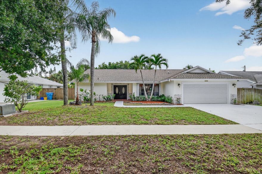 Outstanding triple split home with 4 HUGE bedrooms + office and JUMBO 2 CAR GARGAGE just 4 blocks E of 95; this baby will steal your heart away!  Central kitchen with new top of the line Kitchen Aid appliances, indoor laundry room and fully fenced in yard!  Volume ceilings, enormous master bedroom with large walk-In closet and oversized open patio awaiting your outdoor lounge set!  Have Kids? Lantana is home of Florida's top school: Palm Beach Maritime Academy! Some furnishings negotiable and decor can stay, first and last up front. Ideal applicant has excellent credit above 700 and income 2+ times the rent!  Building a new home? This is the perfect spot to wait it out. Hurry make an offer before it's gone!