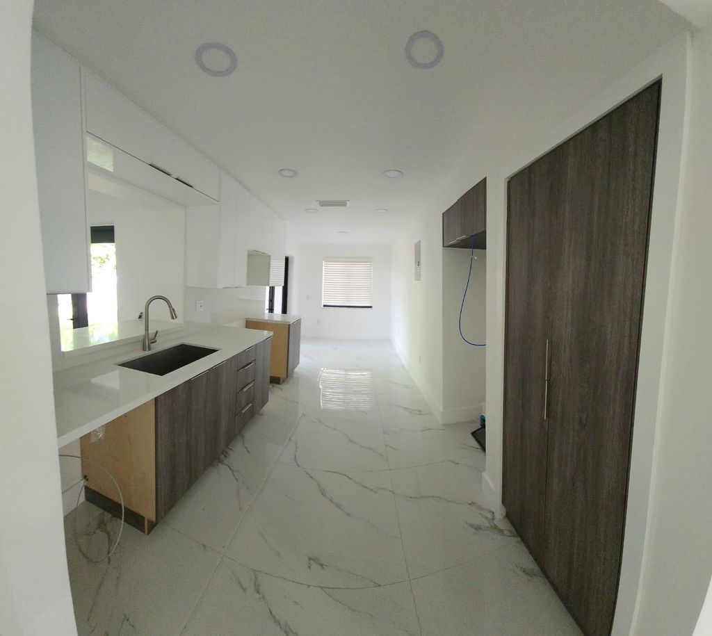 Photo of 8633 N Sutton Dr, Miramar, FL 33025 (MLS # F10542046)