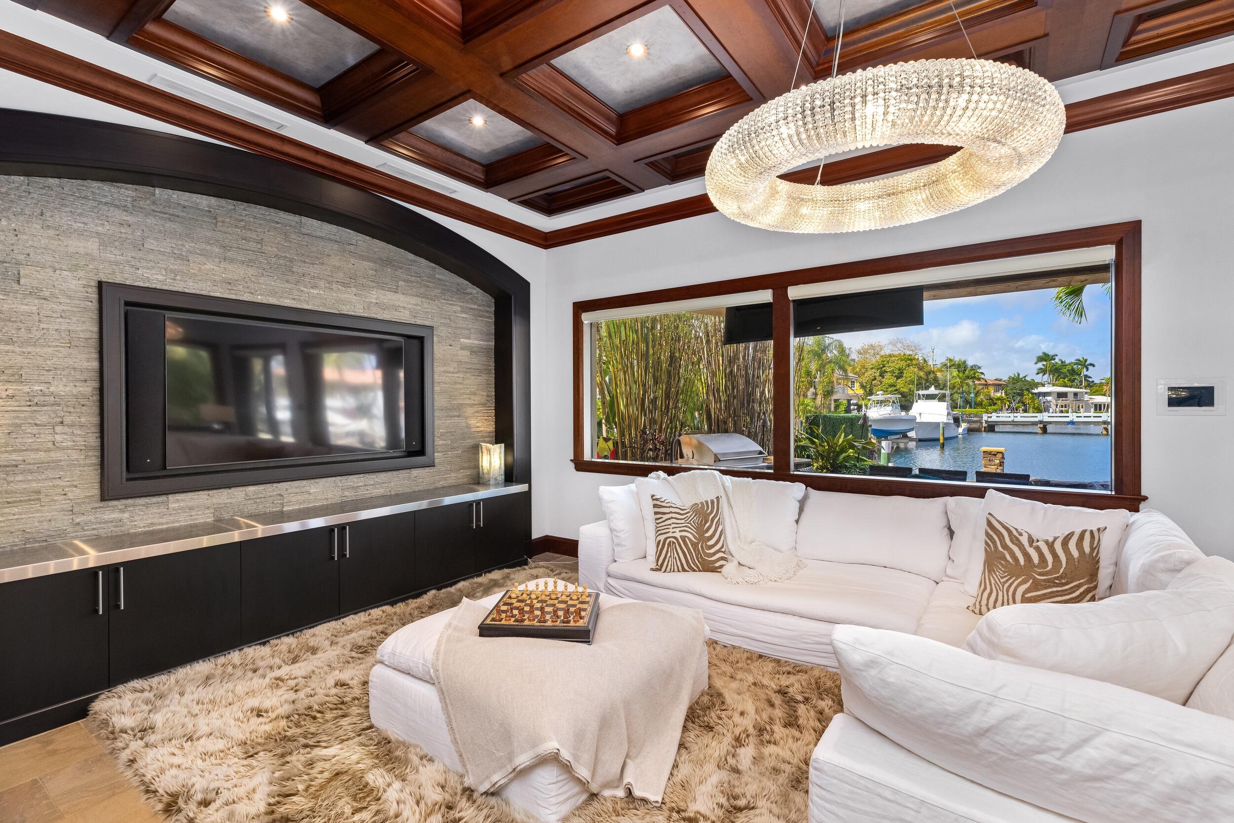 LIGHTHOUSE POINT 3RD SEC - Residential