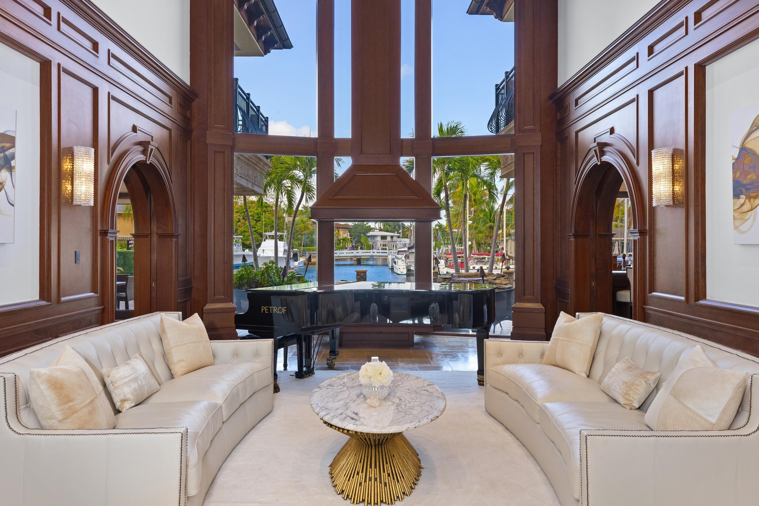 LIGHTHOUSE POINT 3RD SEC - Residential