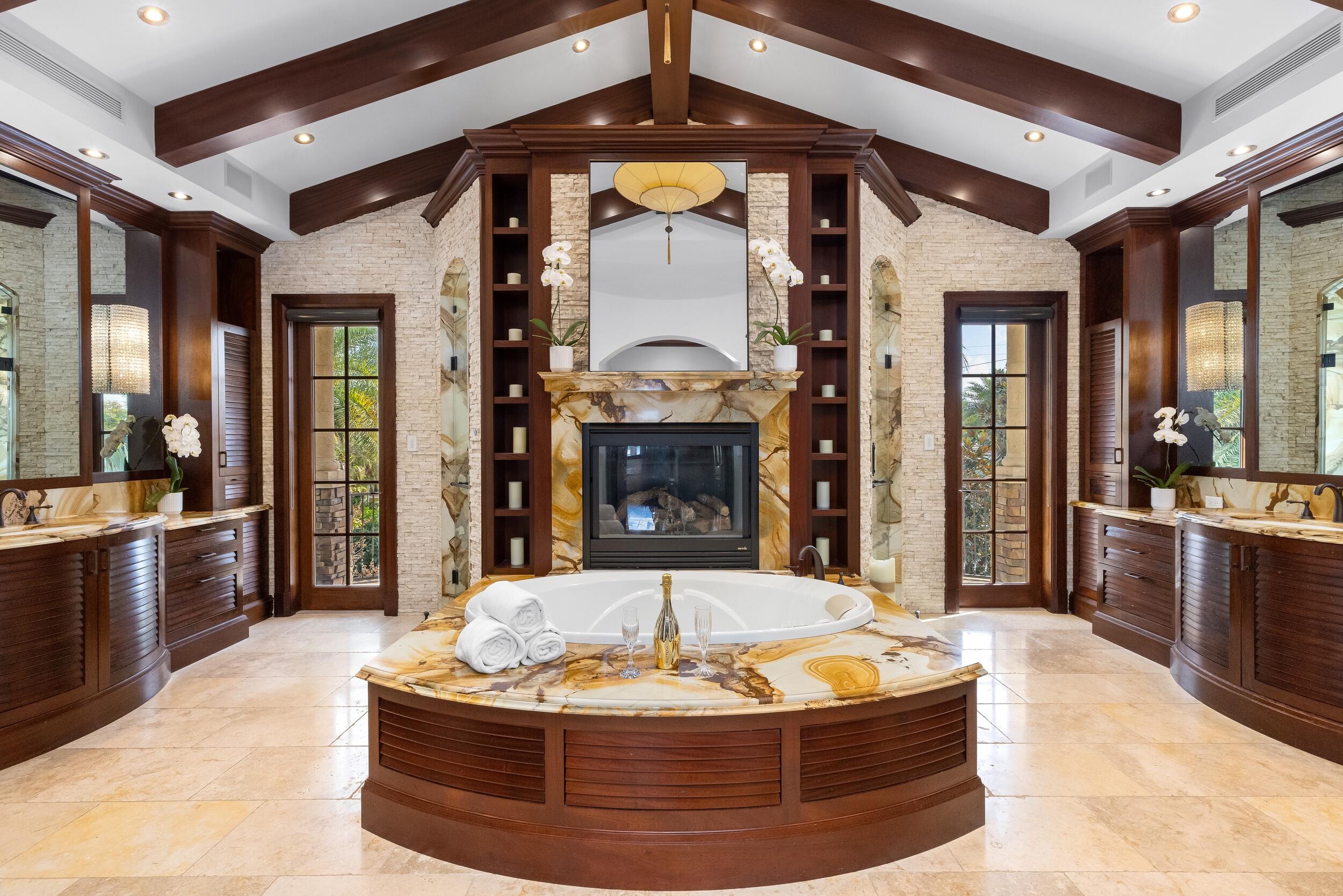 LIGHTHOUSE POINT 3RD SEC - Residential