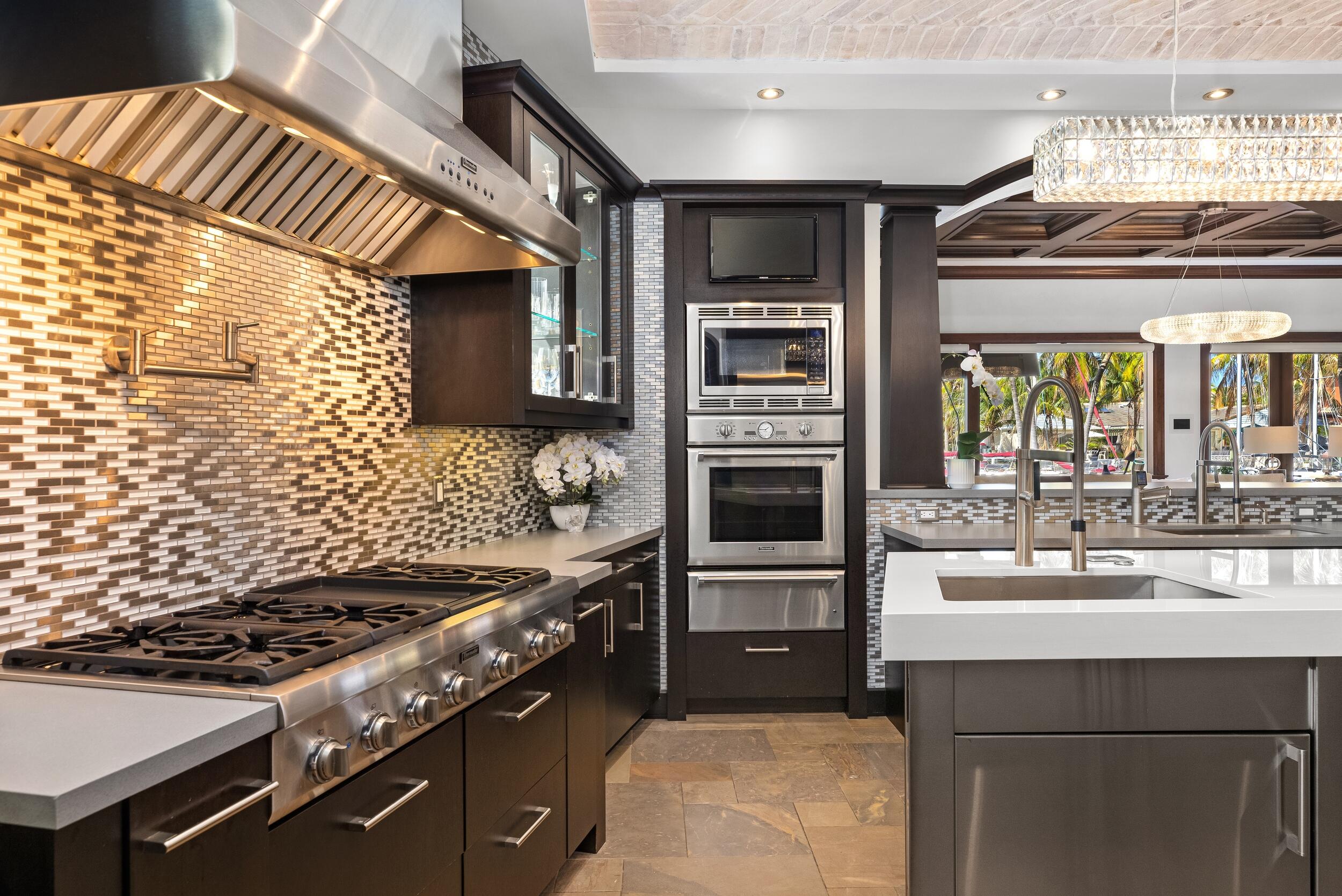 LIGHTHOUSE POINT 3RD SEC - Residential