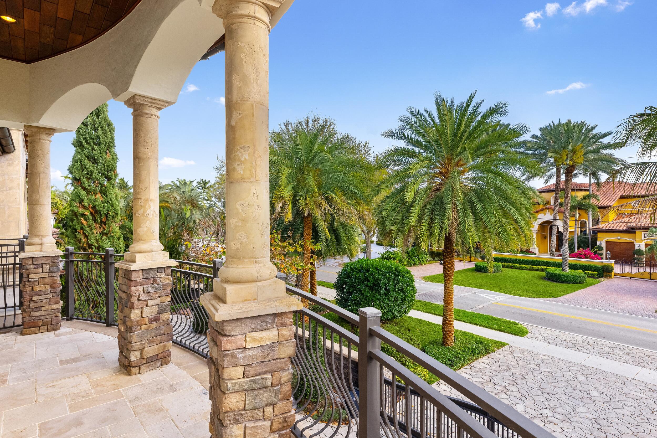 LIGHTHOUSE POINT 3RD SEC - Residential